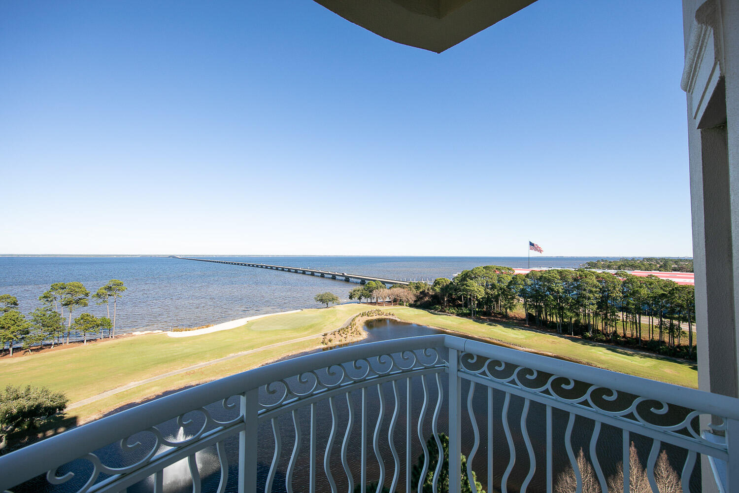 ONE WATER PLACE AT KELLY PLANTATION - Residential