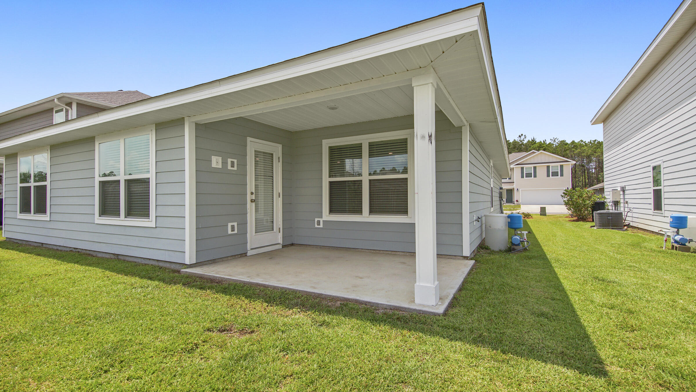 HAMMOCK BAY - Residential Lease