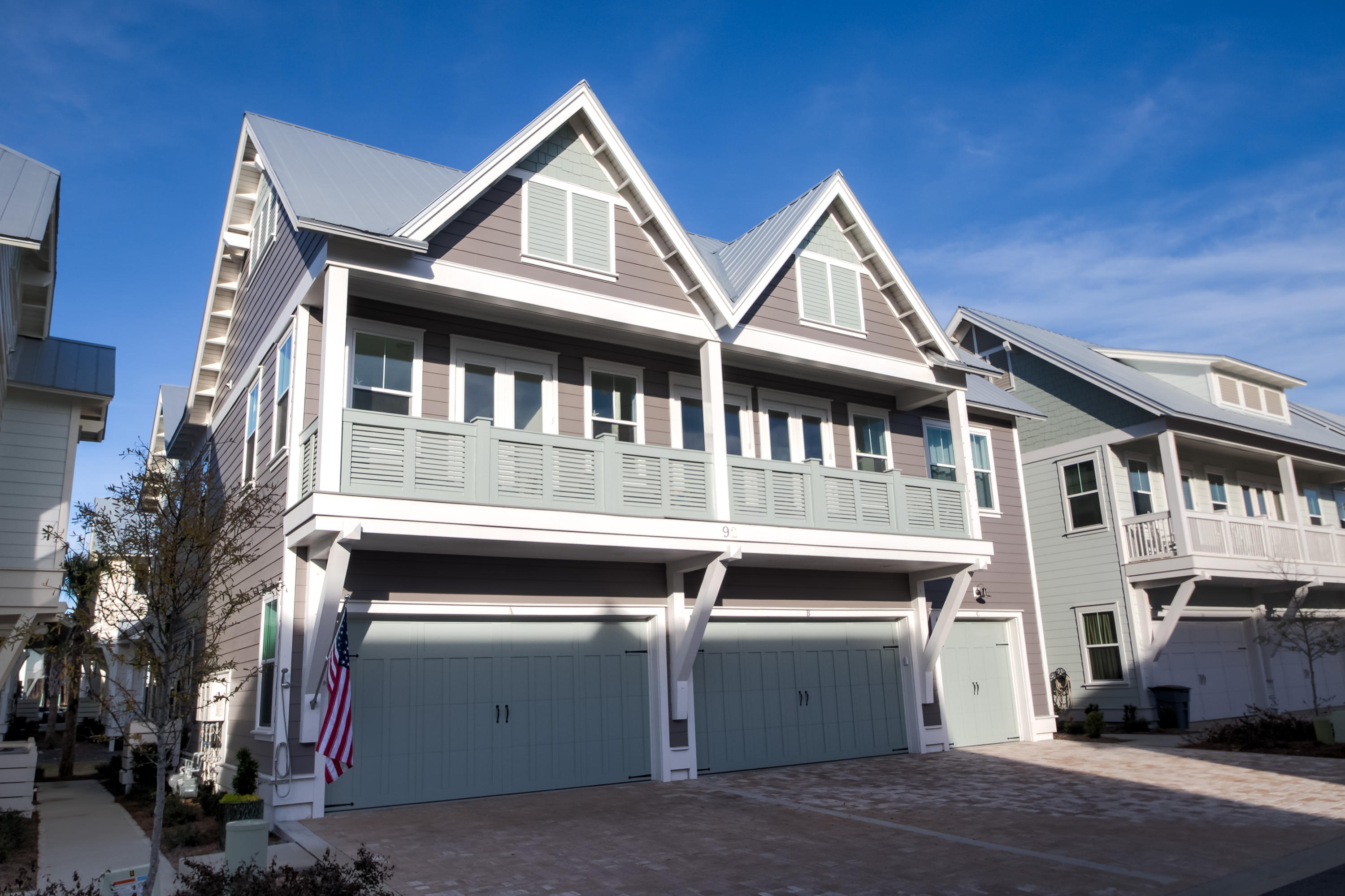 PROMINENCE - Residential