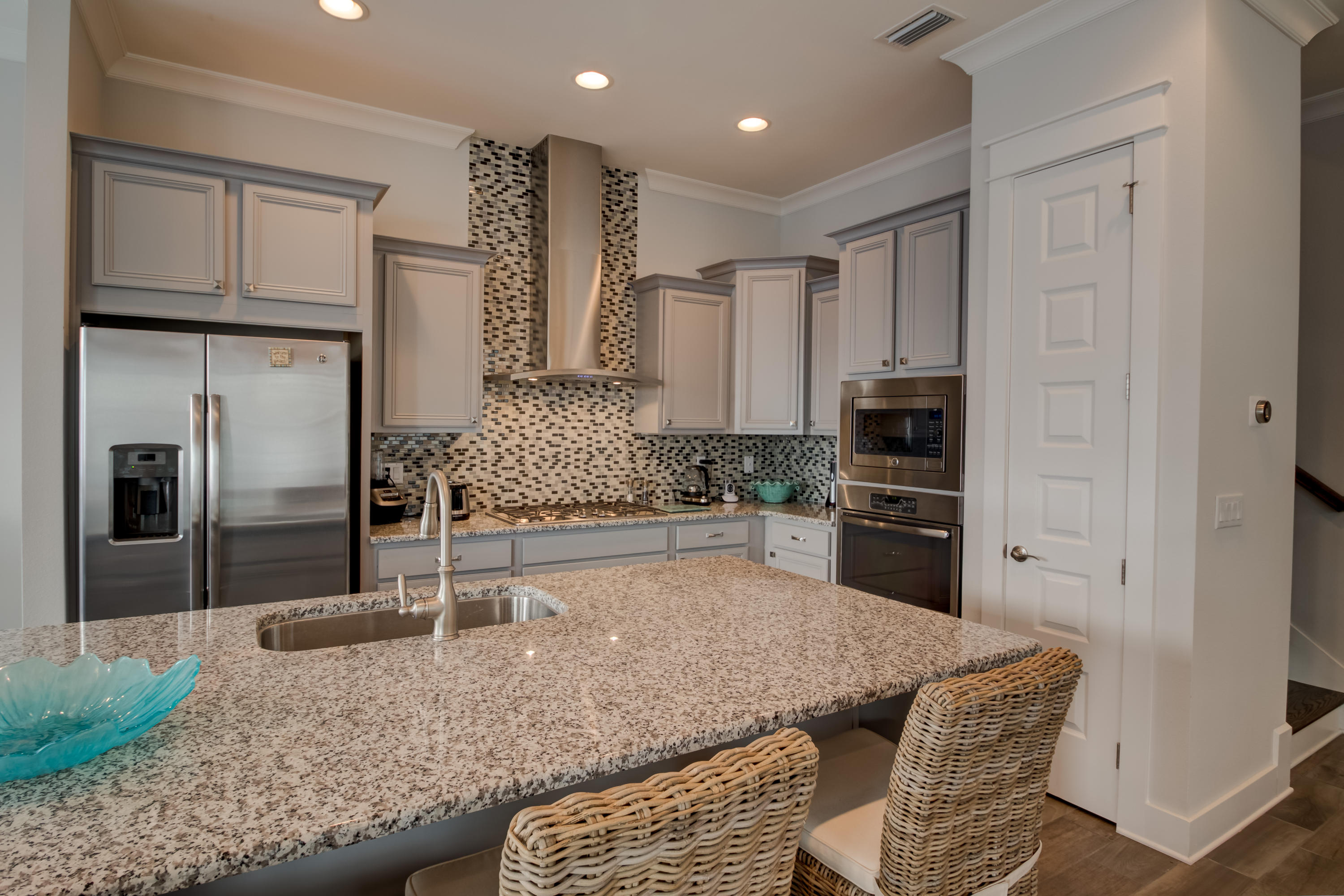 PROMINENCE - Residential