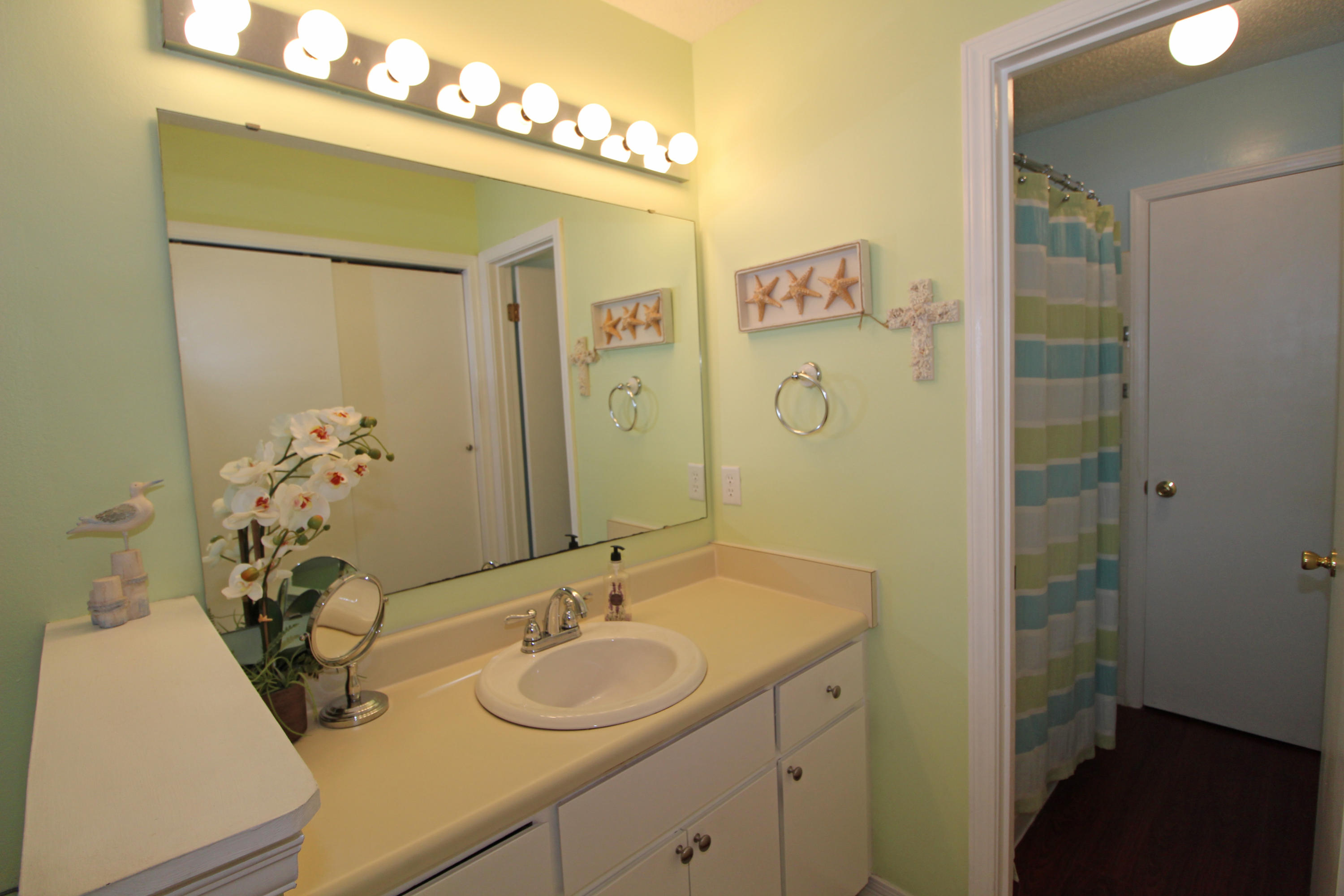 EMERALD GARDENS - Residential