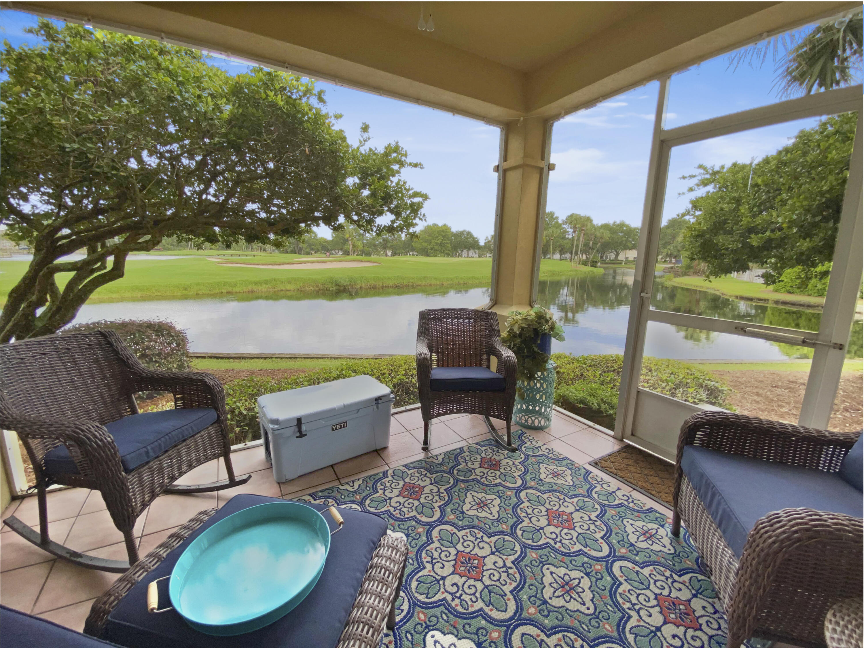 NORTH SHORE T/H - Residential