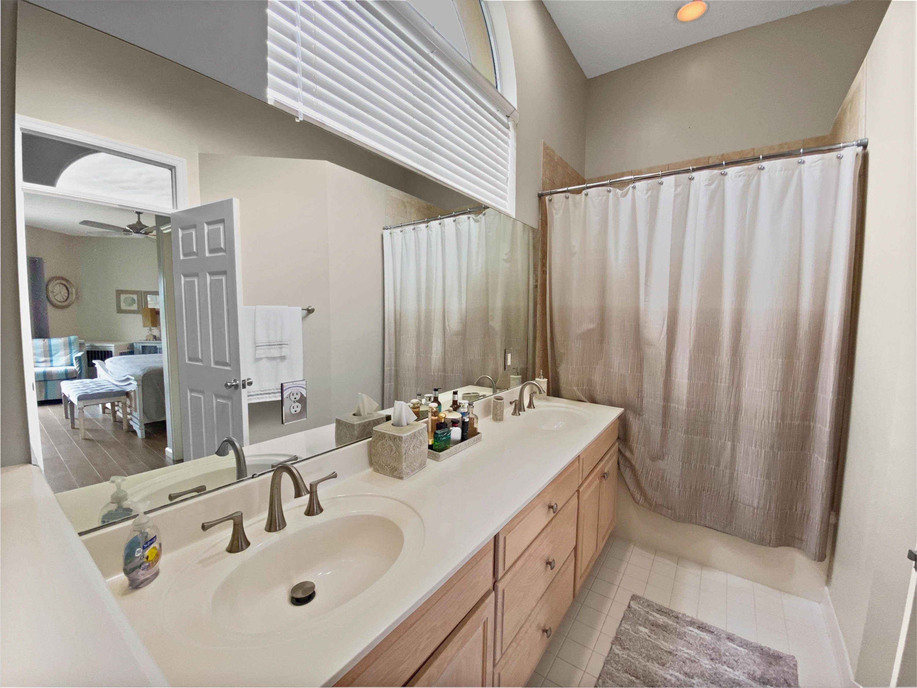 NORTH SHORE T/H - Residential