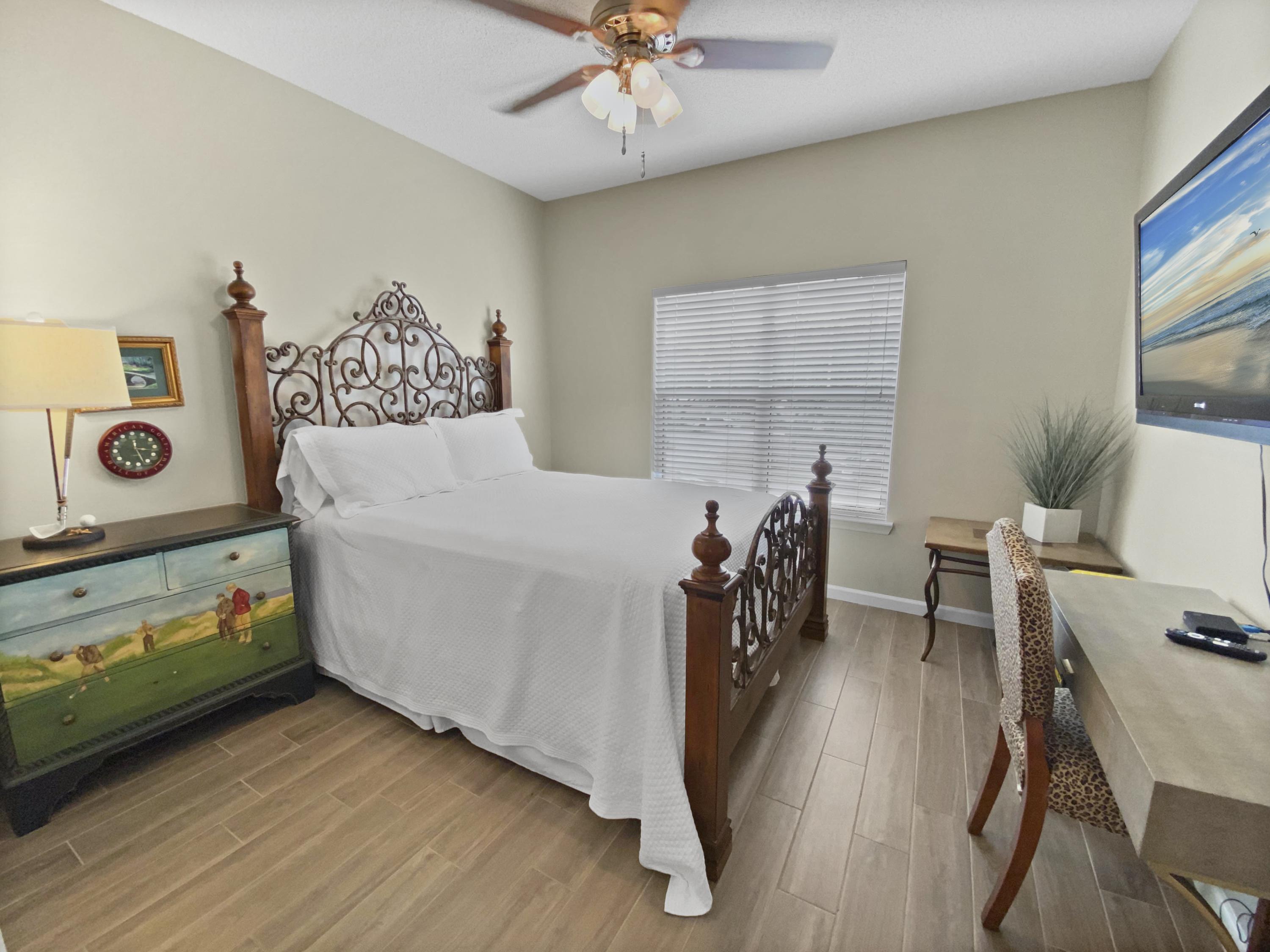 NORTH SHORE T/H - Residential