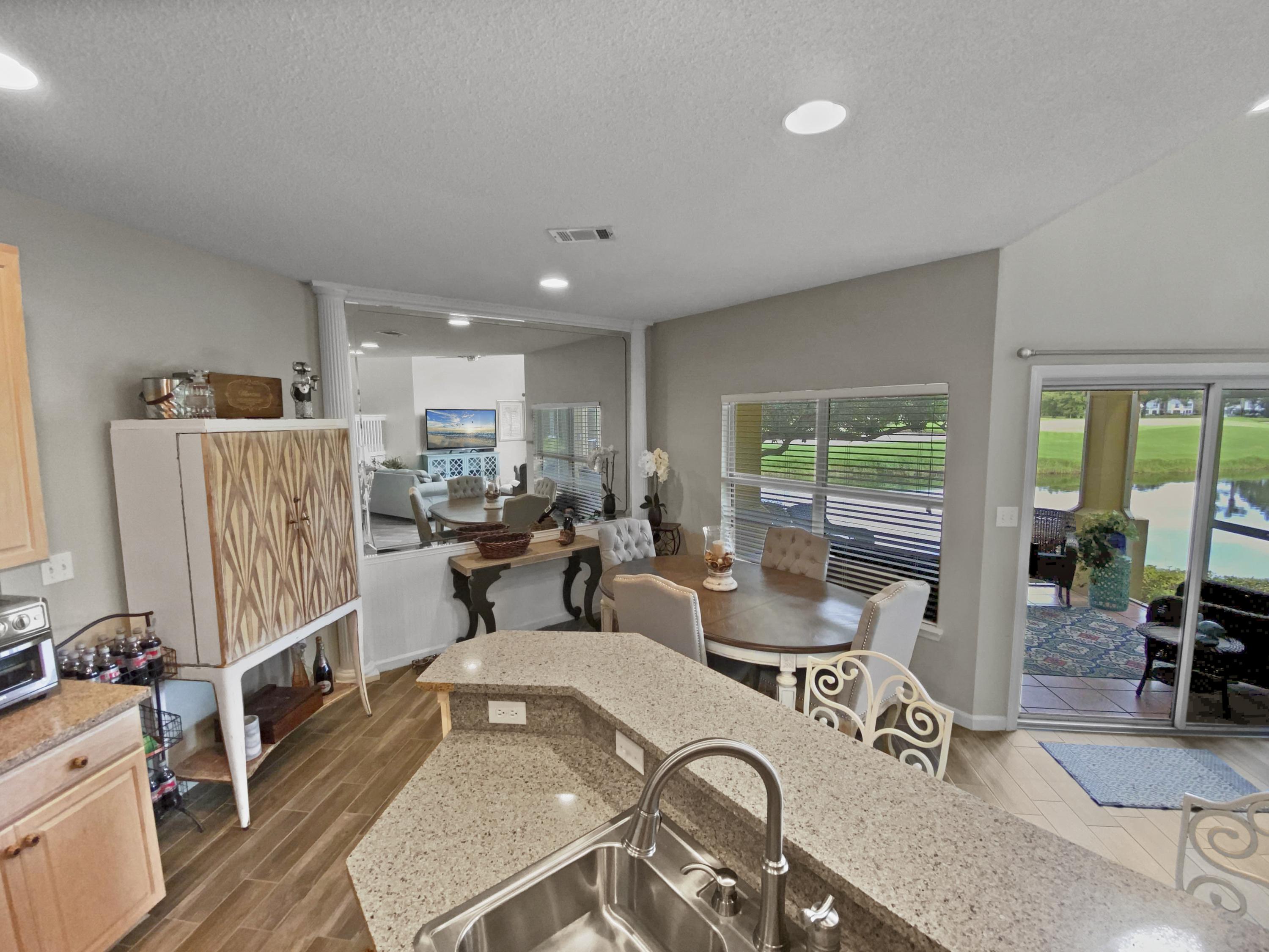 NORTH SHORE T/H - Residential