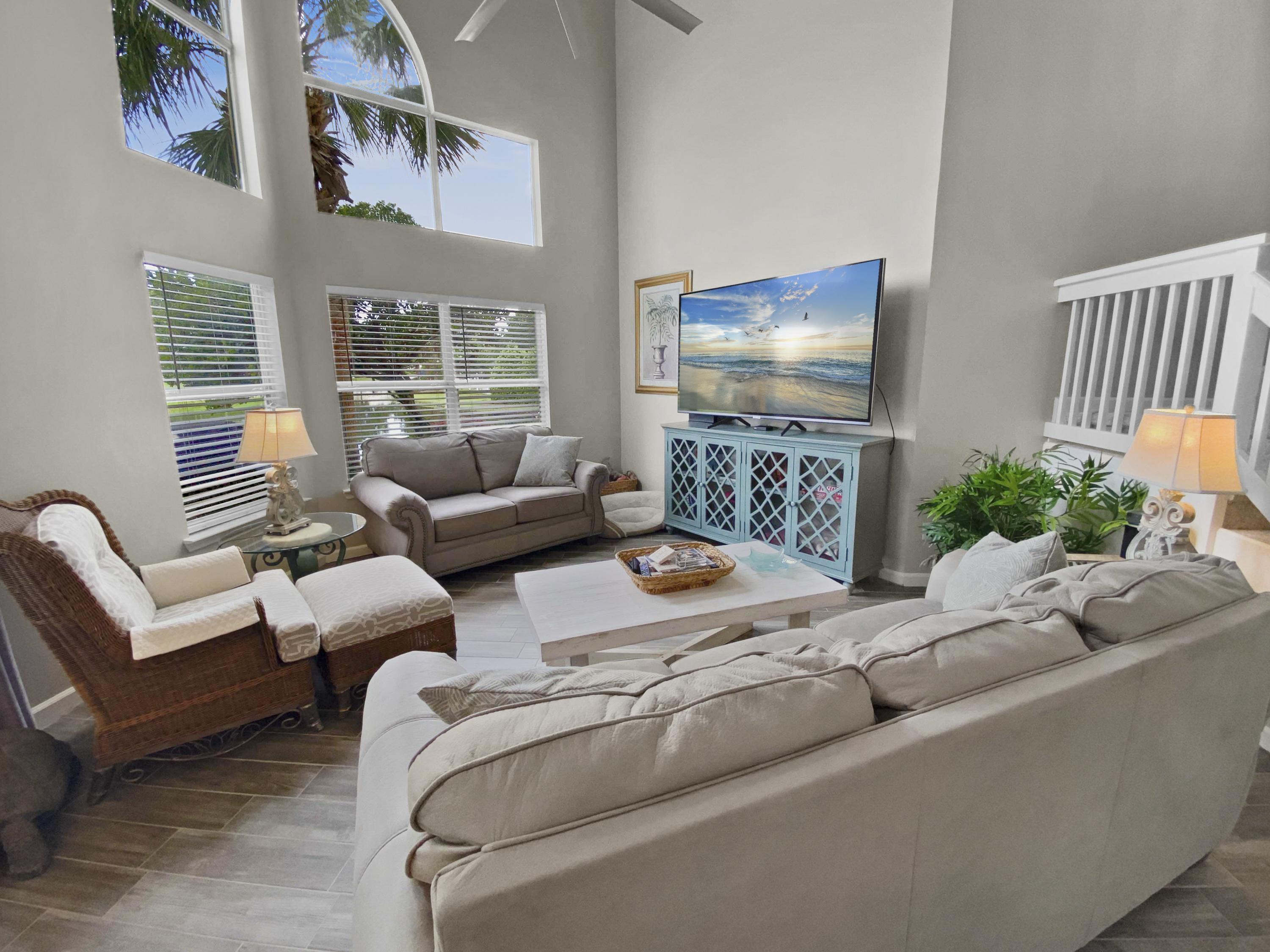 NORTH SHORE T/H - Residential