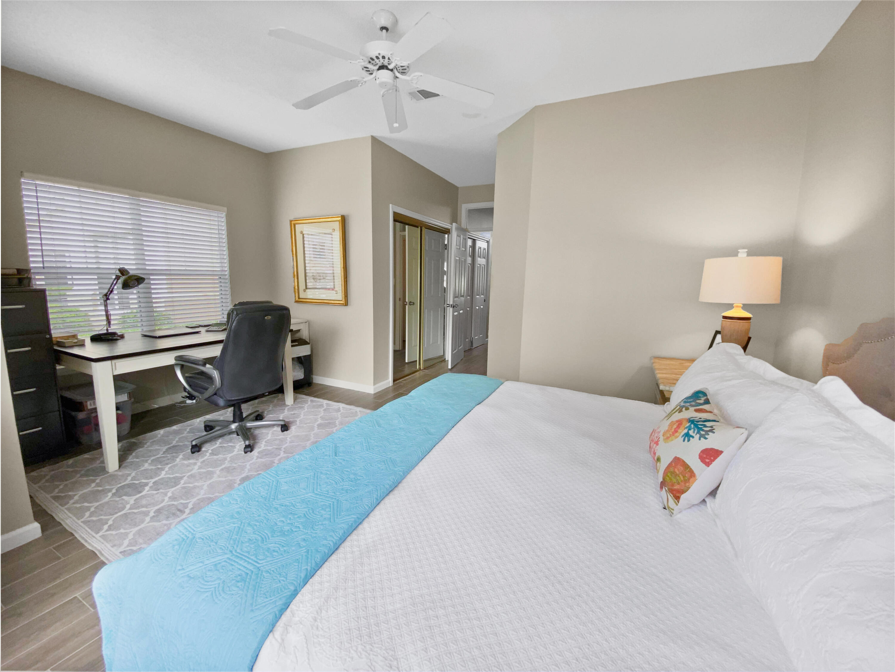 NORTH SHORE T/H - Residential