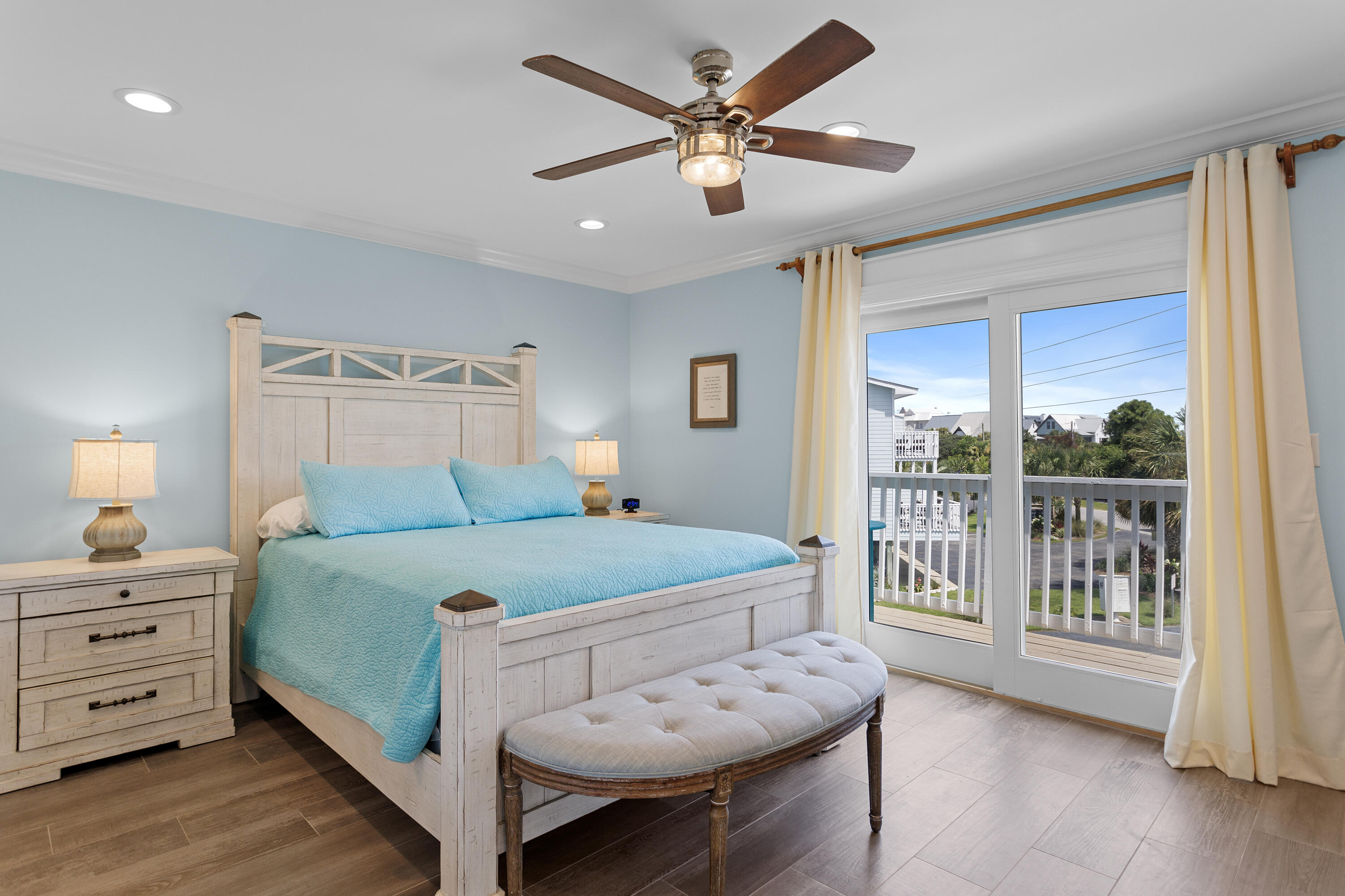 SANDCASTLES BY THE SEA T/H PH 1 - Residential Lease