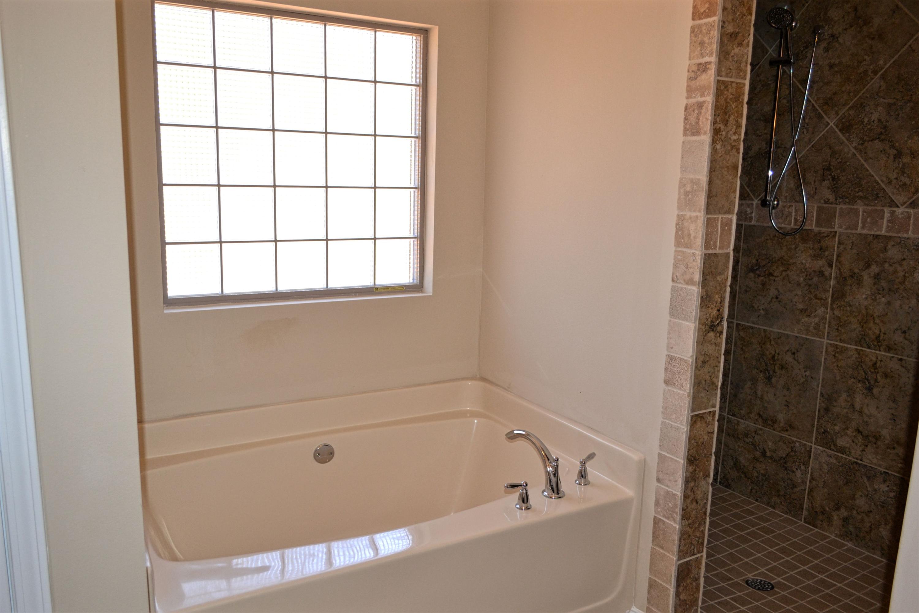 BROOKE ESTATES PH III - Residential