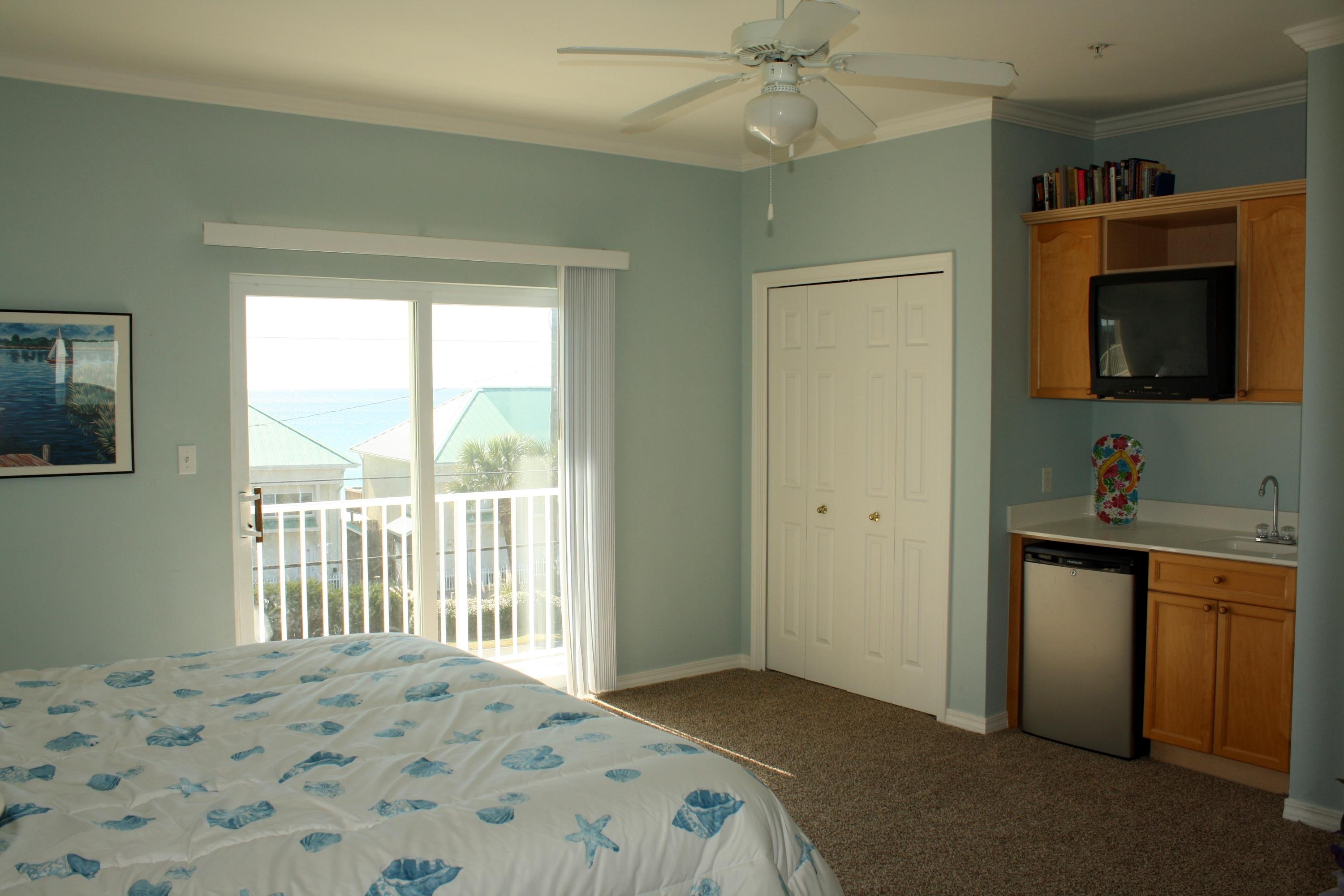 Royal Seaesta - Residential