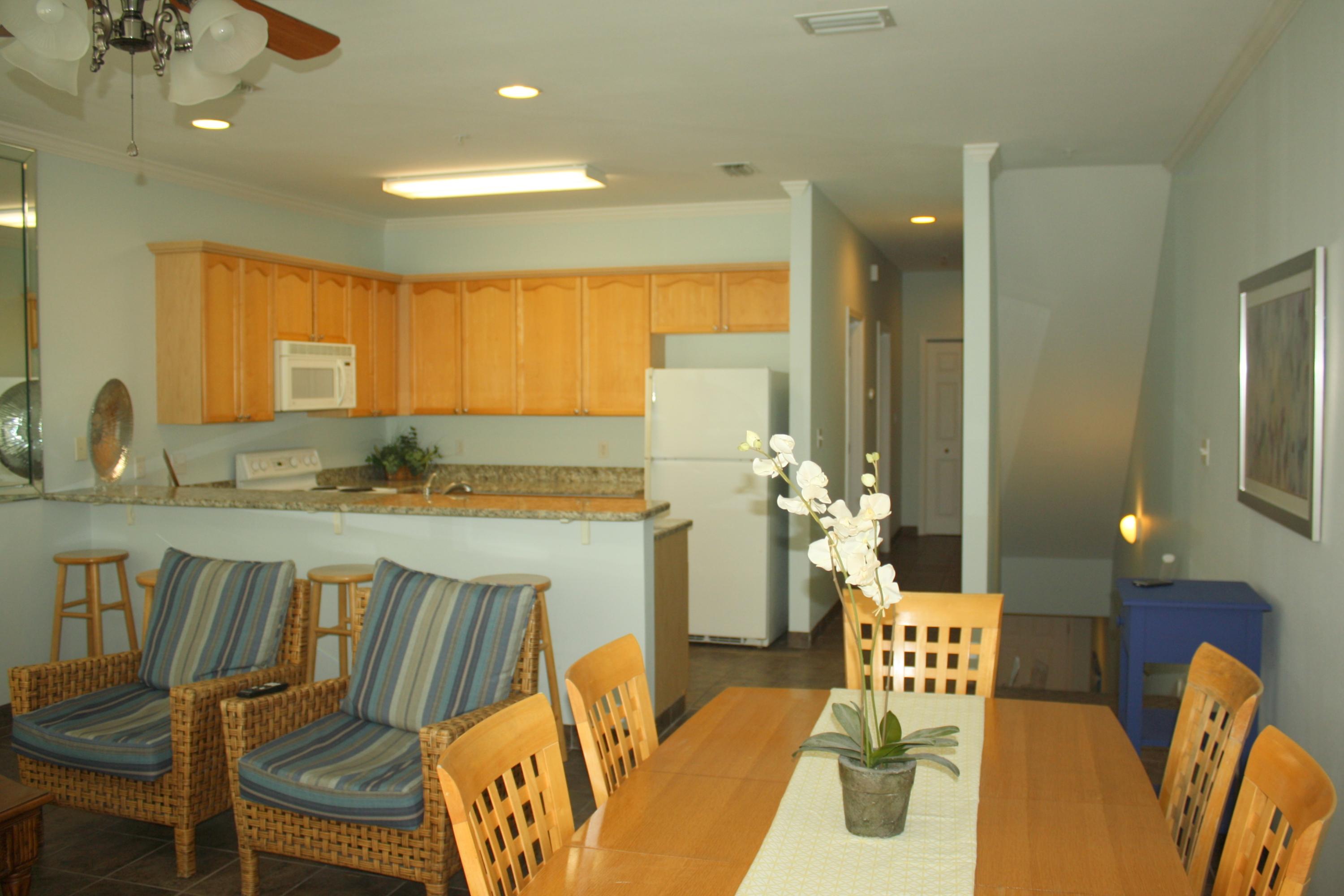 Royal Seaesta - Residential