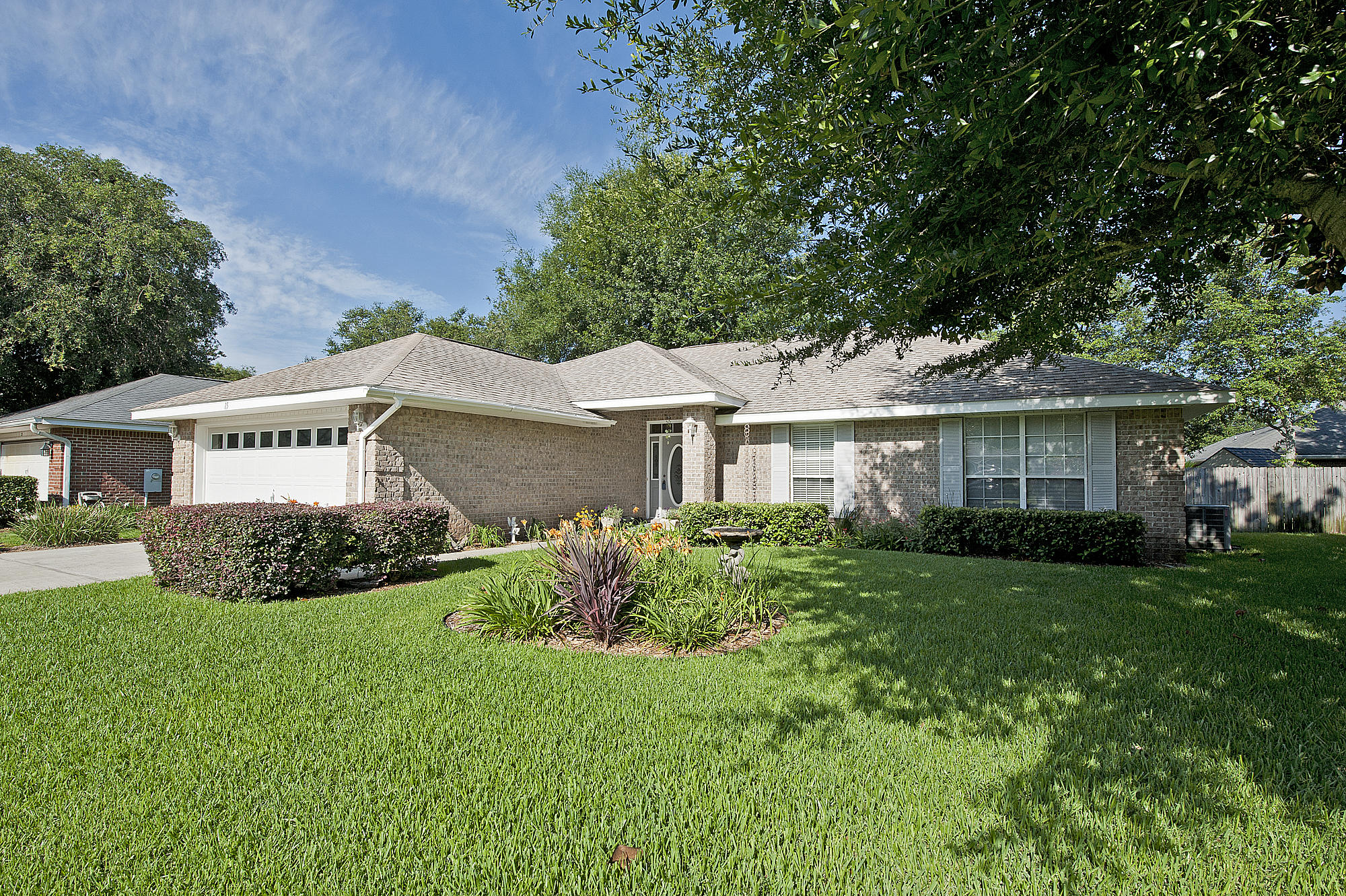 MACK BAYOU POINTE - Residential