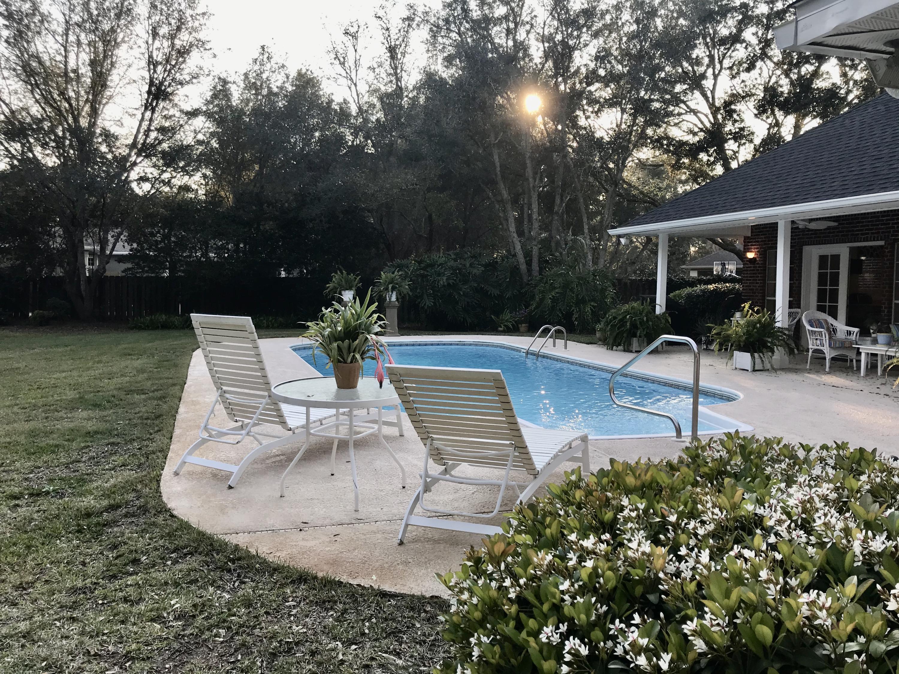 WINDSOR FOREST - Residential