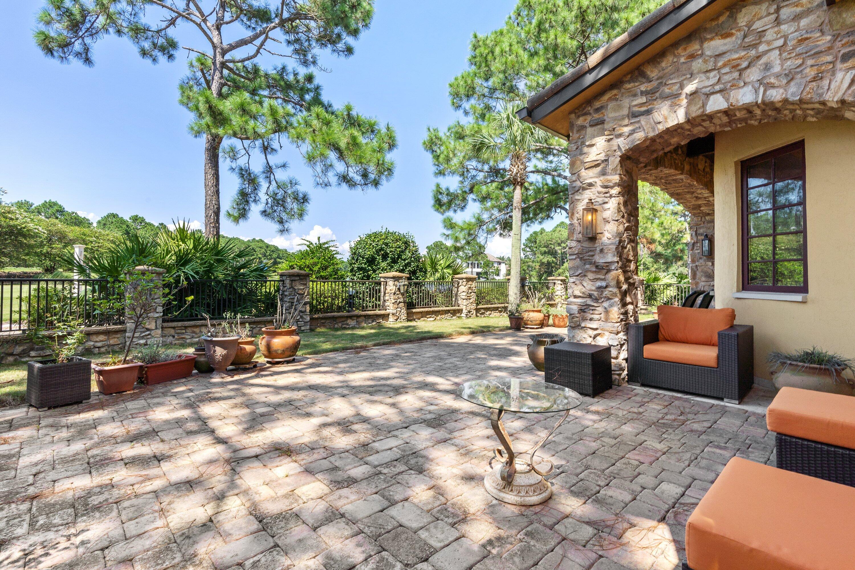 TUSCANA - Residential