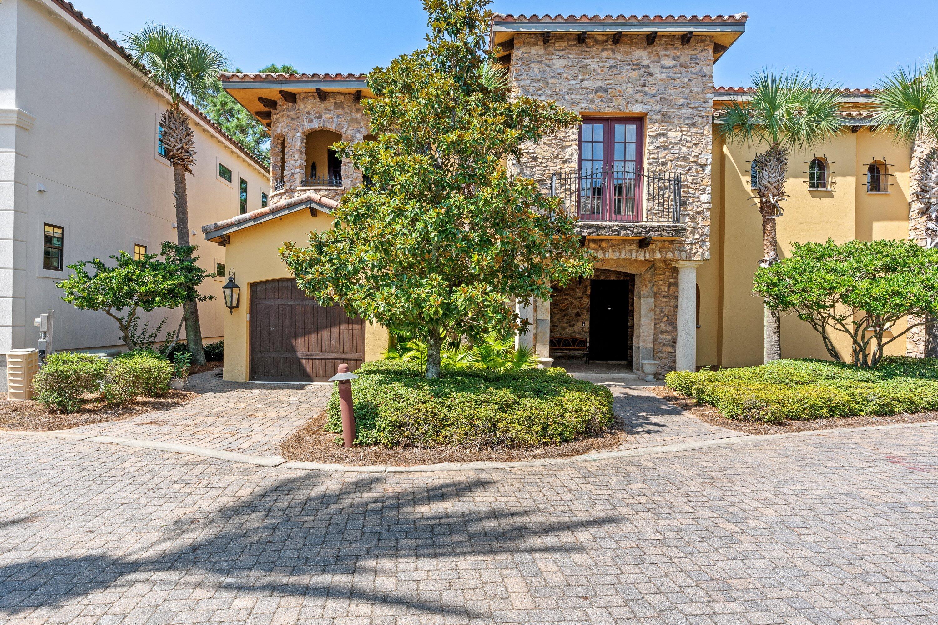 TUSCANA - Residential