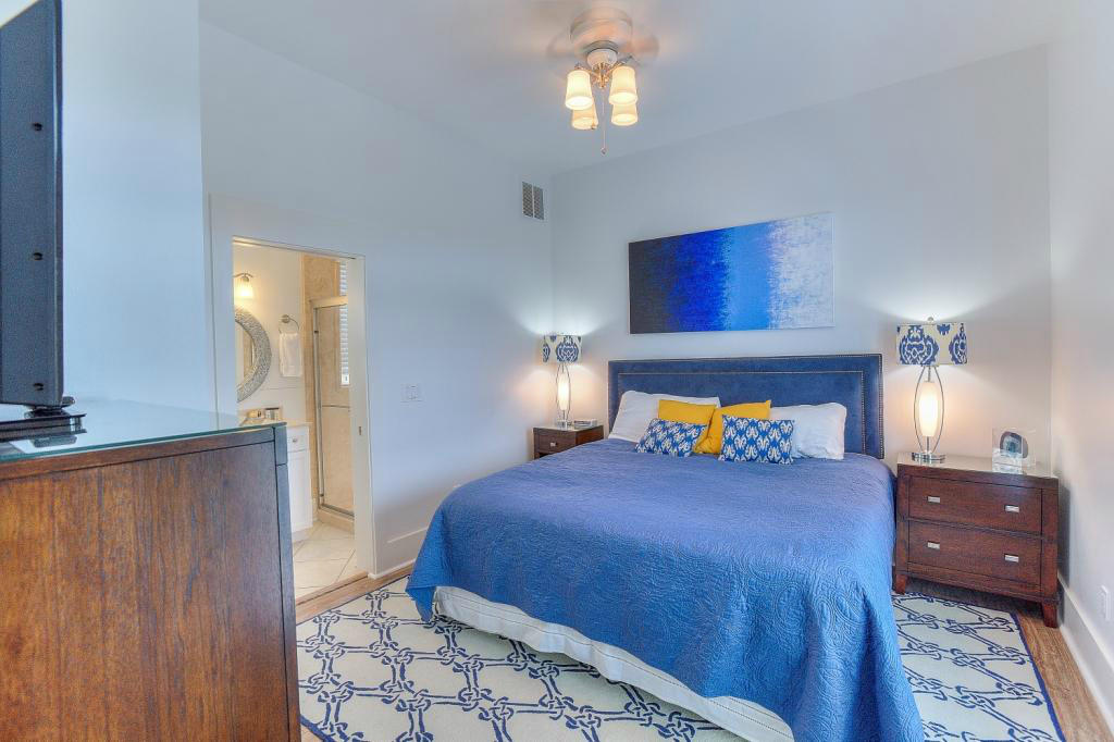 SEAGROVE 3RD ADDN - Residential