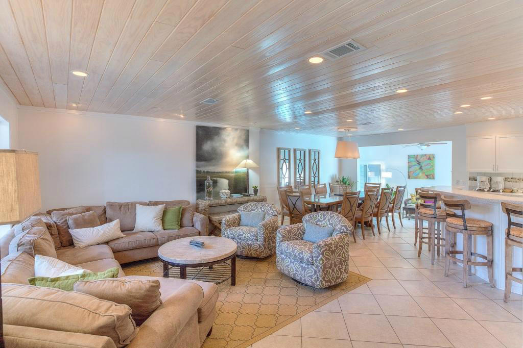 SEAGROVE 3RD ADDN - Residential