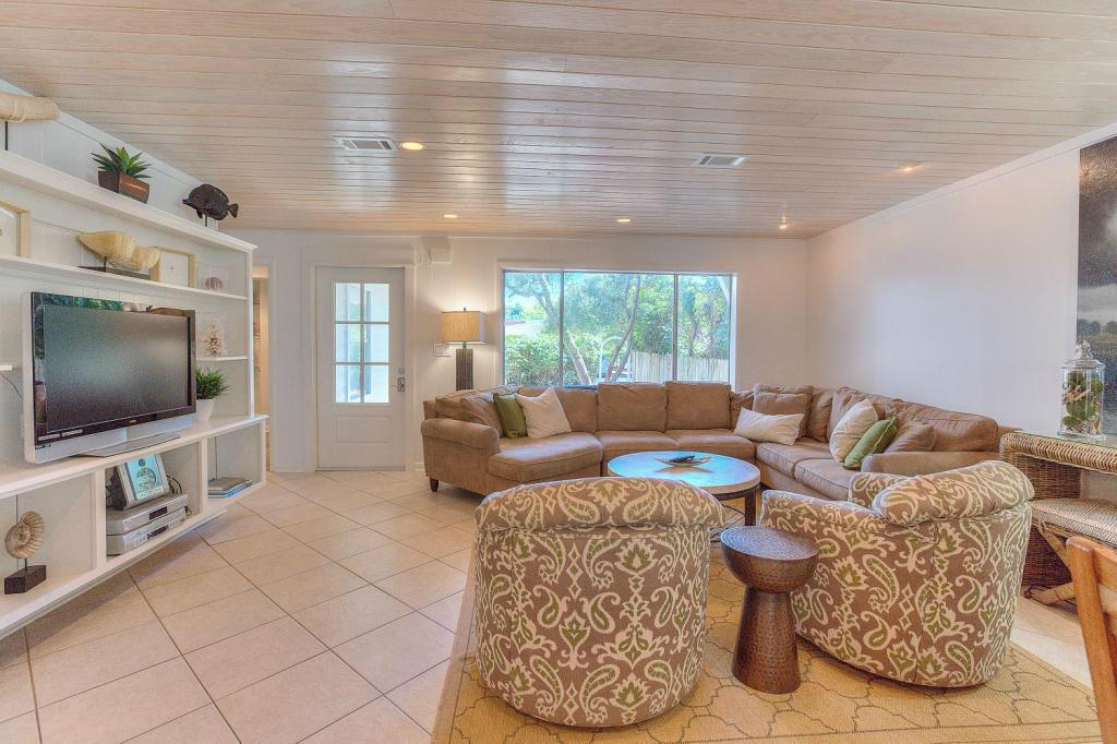 SEAGROVE 3RD ADDN - Residential