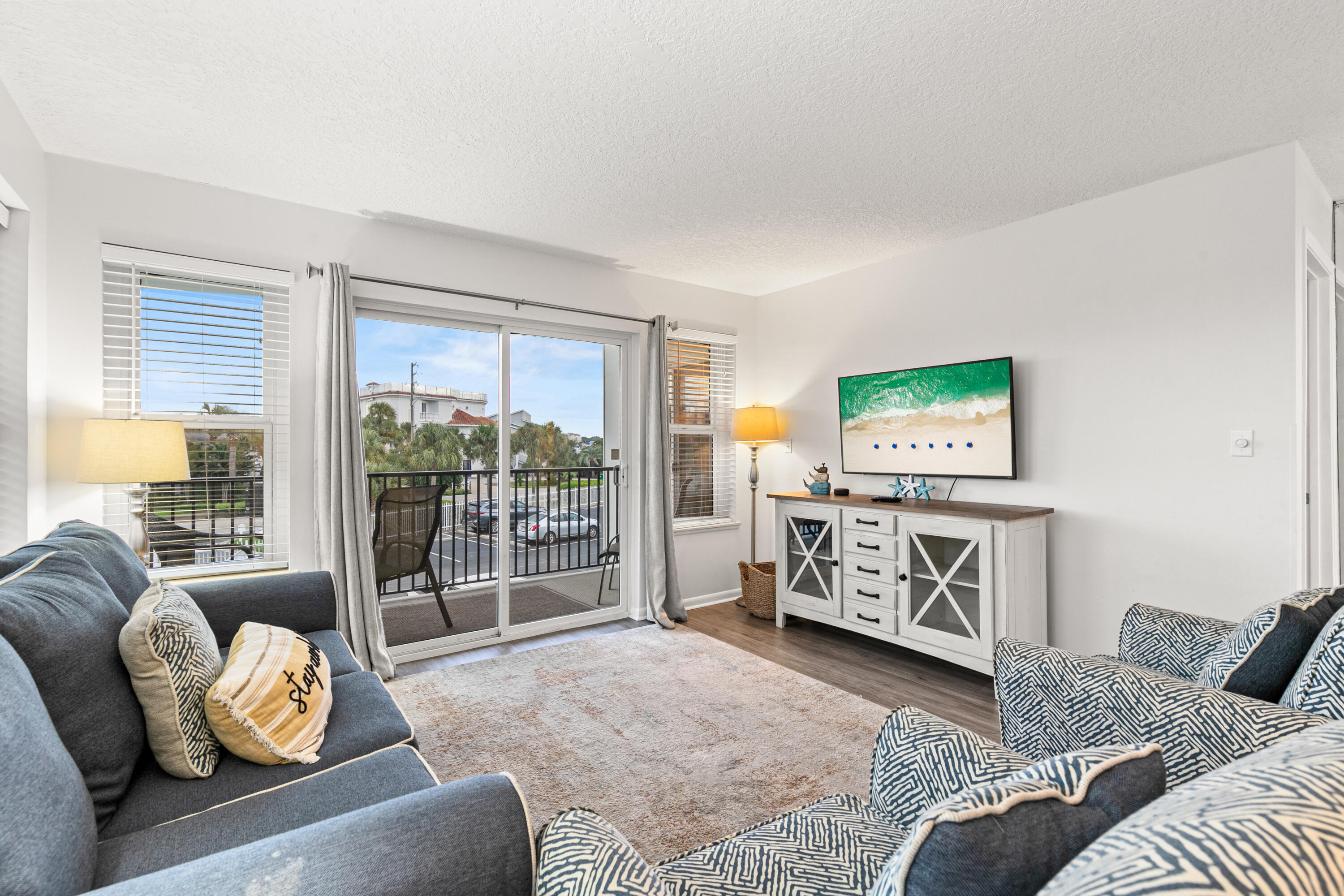POOLSIDE VILLAS CONDO - Residential