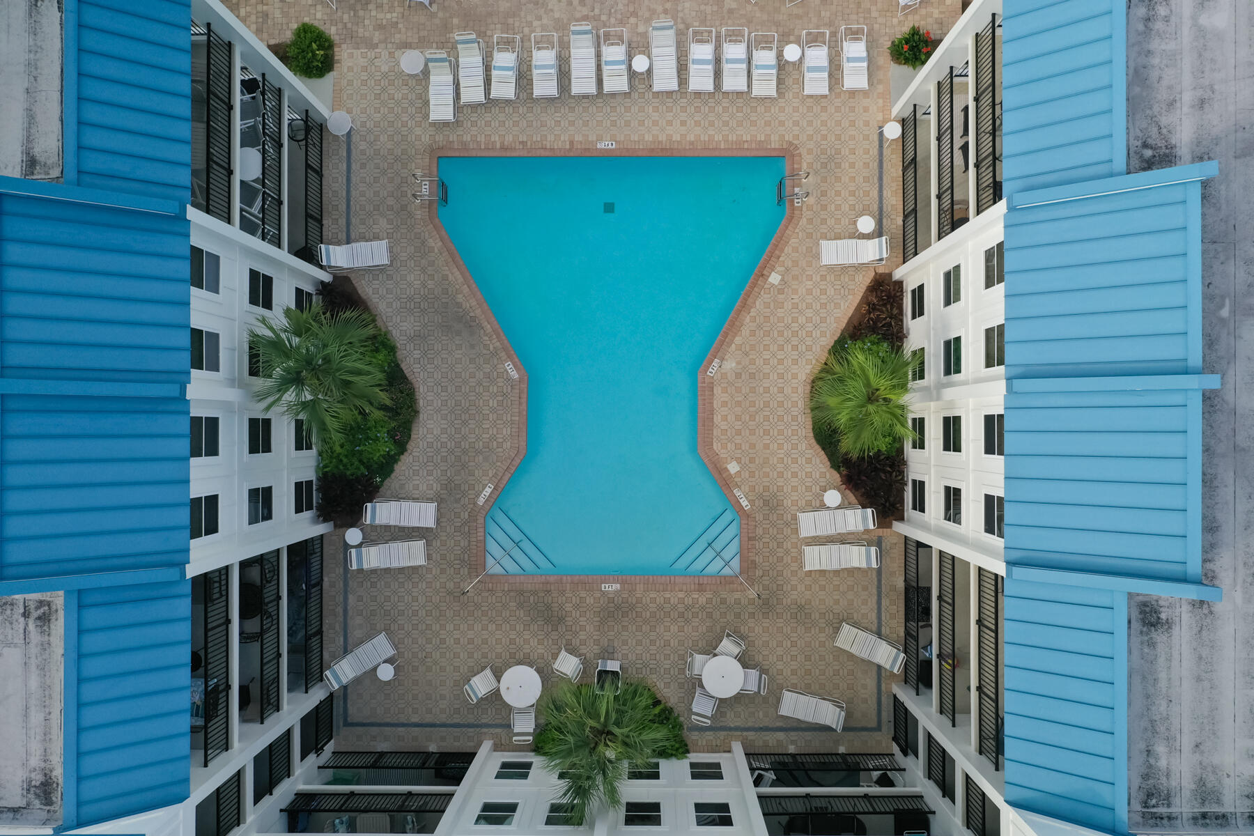POOLSIDE VILLAS CONDO - Residential