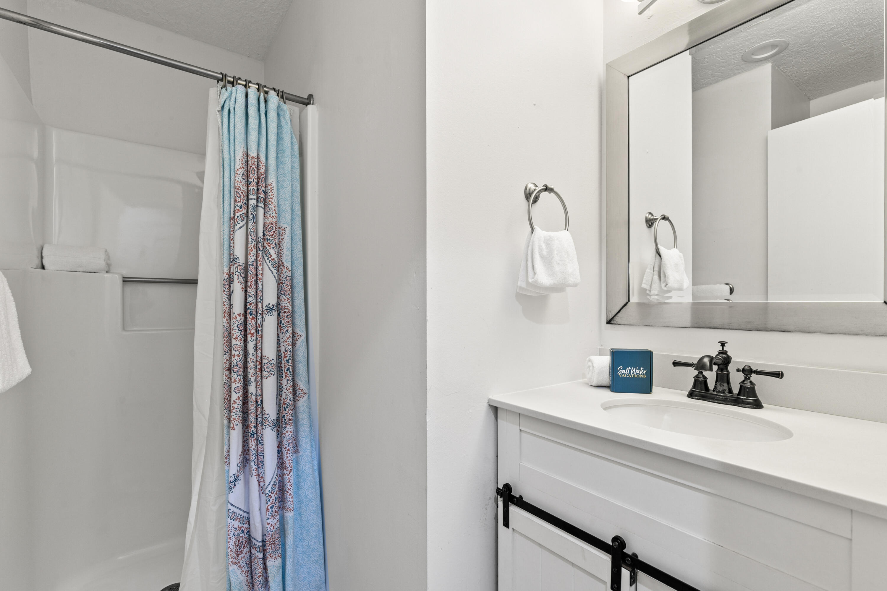 POOLSIDE VILLAS CONDO - Residential