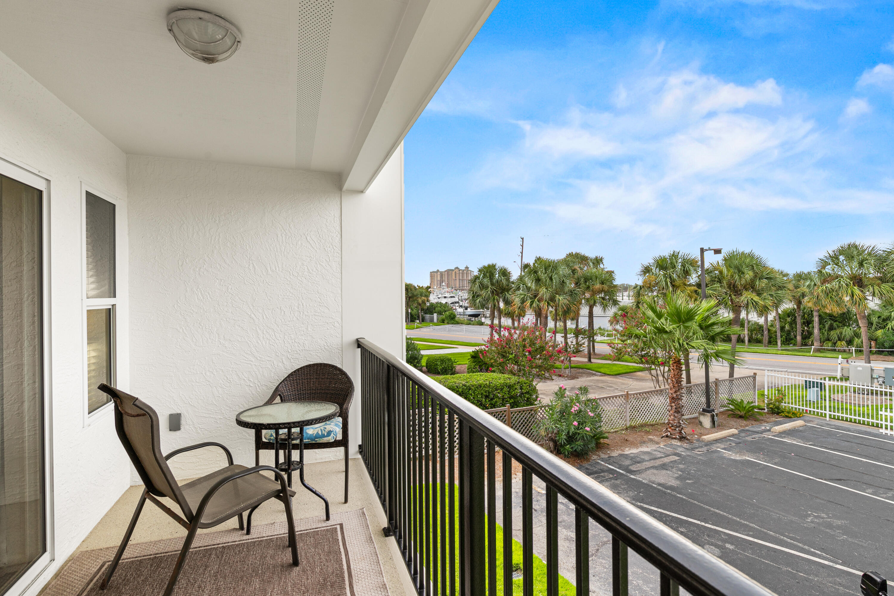 POOLSIDE VILLAS CONDO - Residential