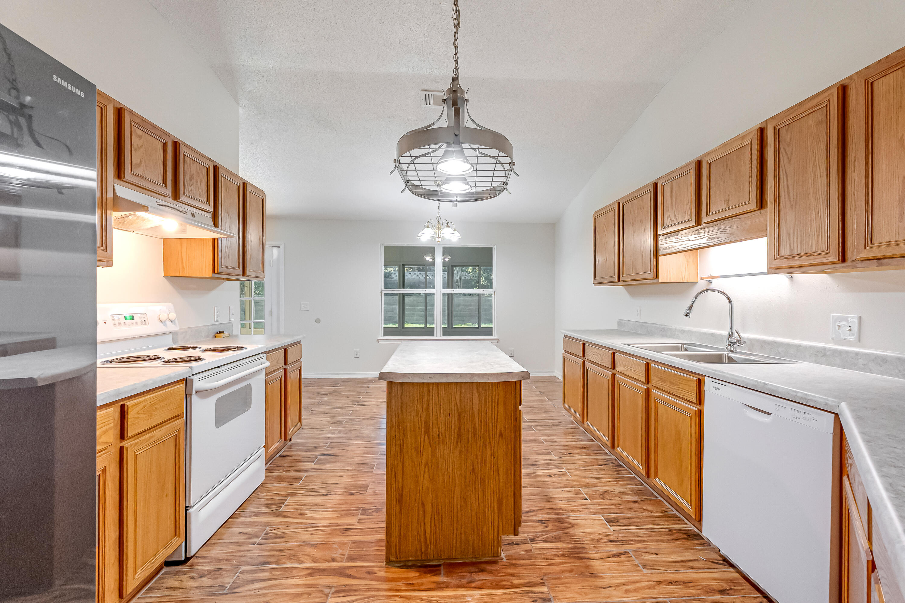 NORTHVIEW ESTATES 5TH ADDITION - Residential