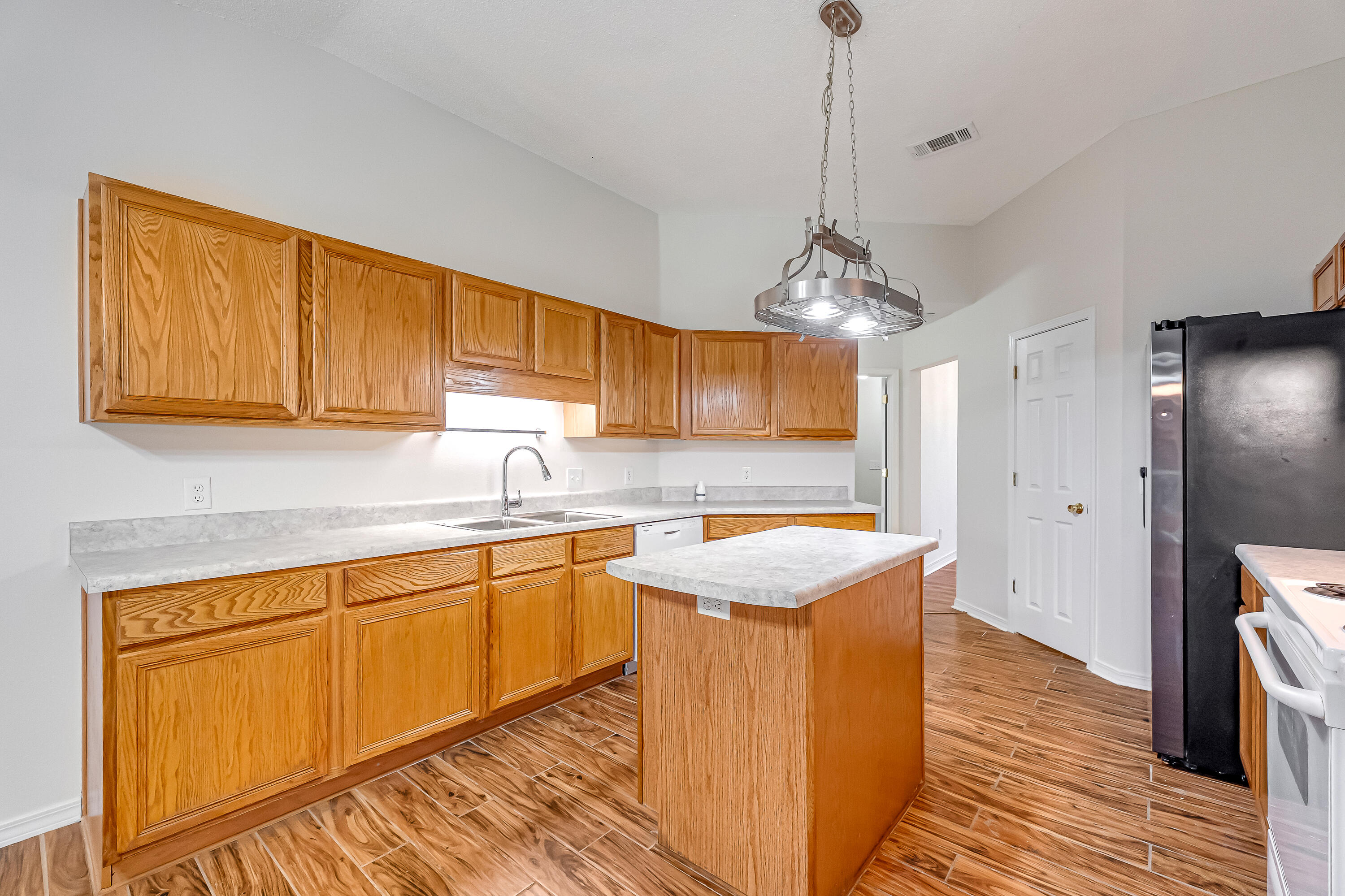 NORTHVIEW ESTATES 5TH ADDITION - Residential