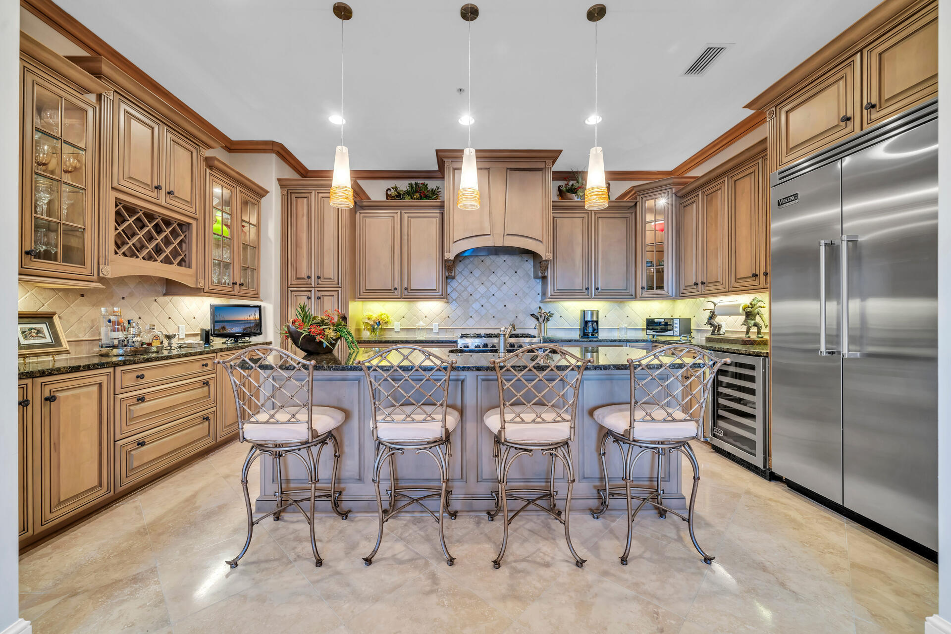 ONE WATER PLACE AT KELLY PLANTATION - Residential