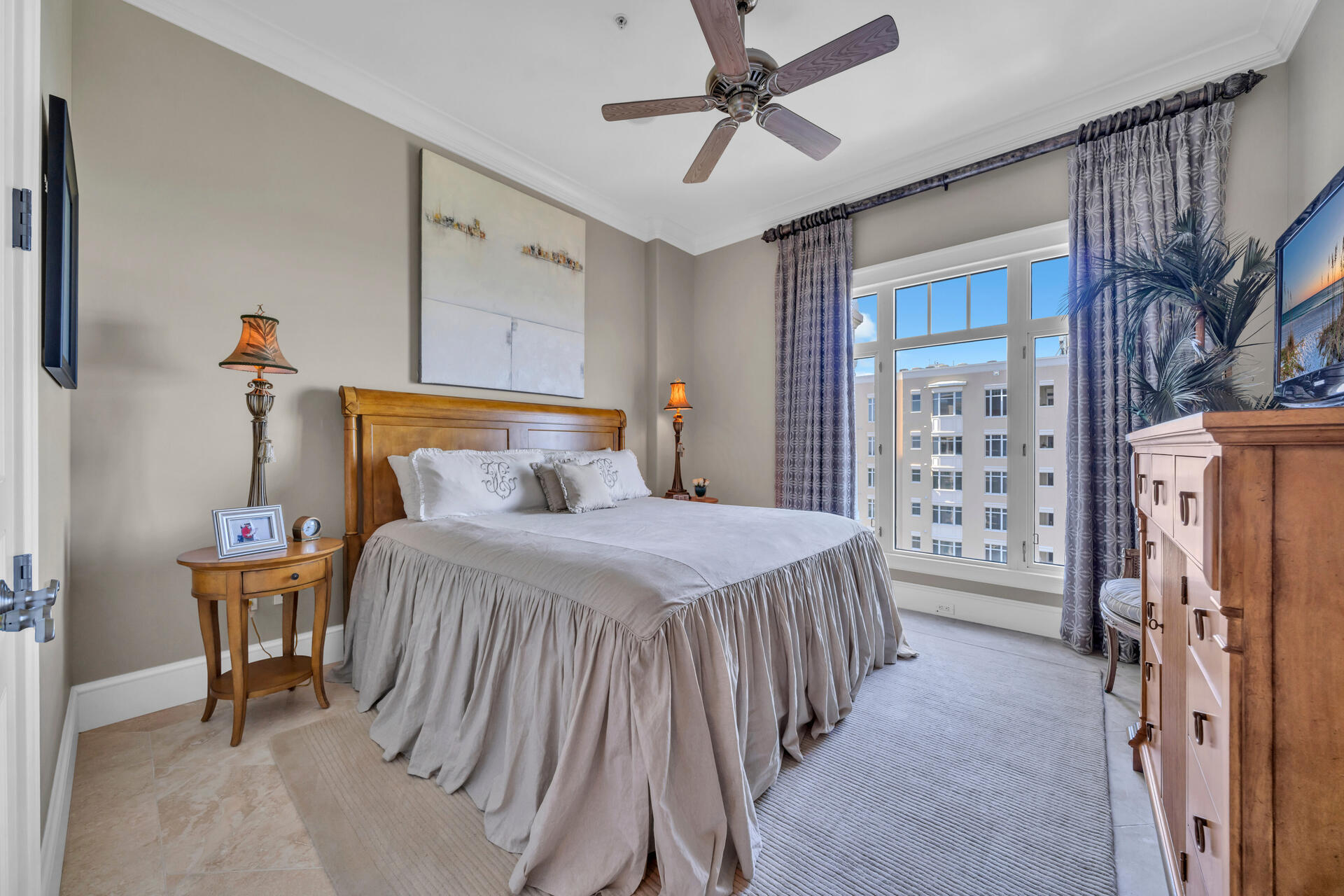 ONE WATER PLACE AT KELLY PLANTATION - Residential