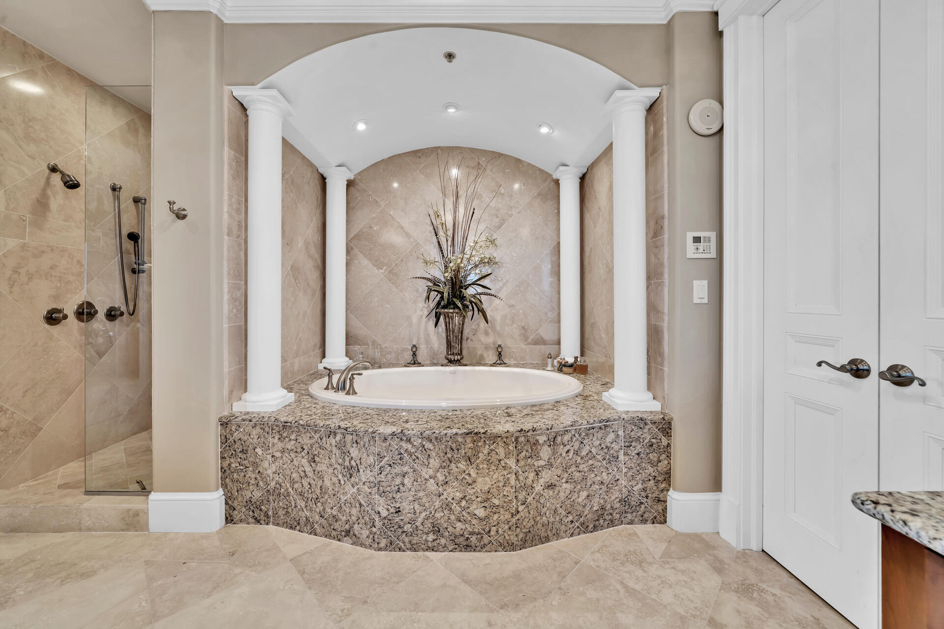 ONE WATER PLACE AT KELLY PLANTATION - Residential