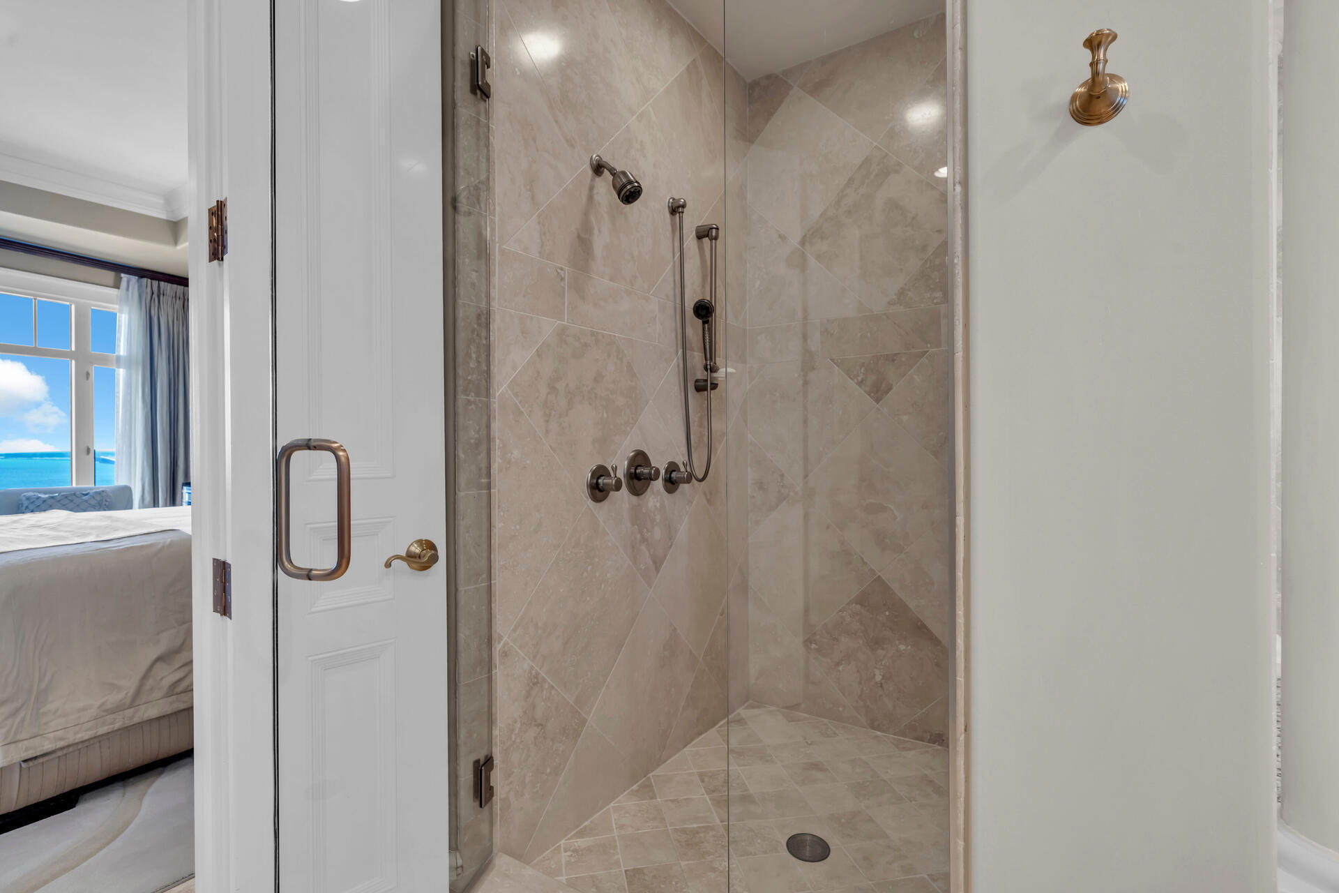 ONE WATER PLACE AT KELLY PLANTATION - Residential