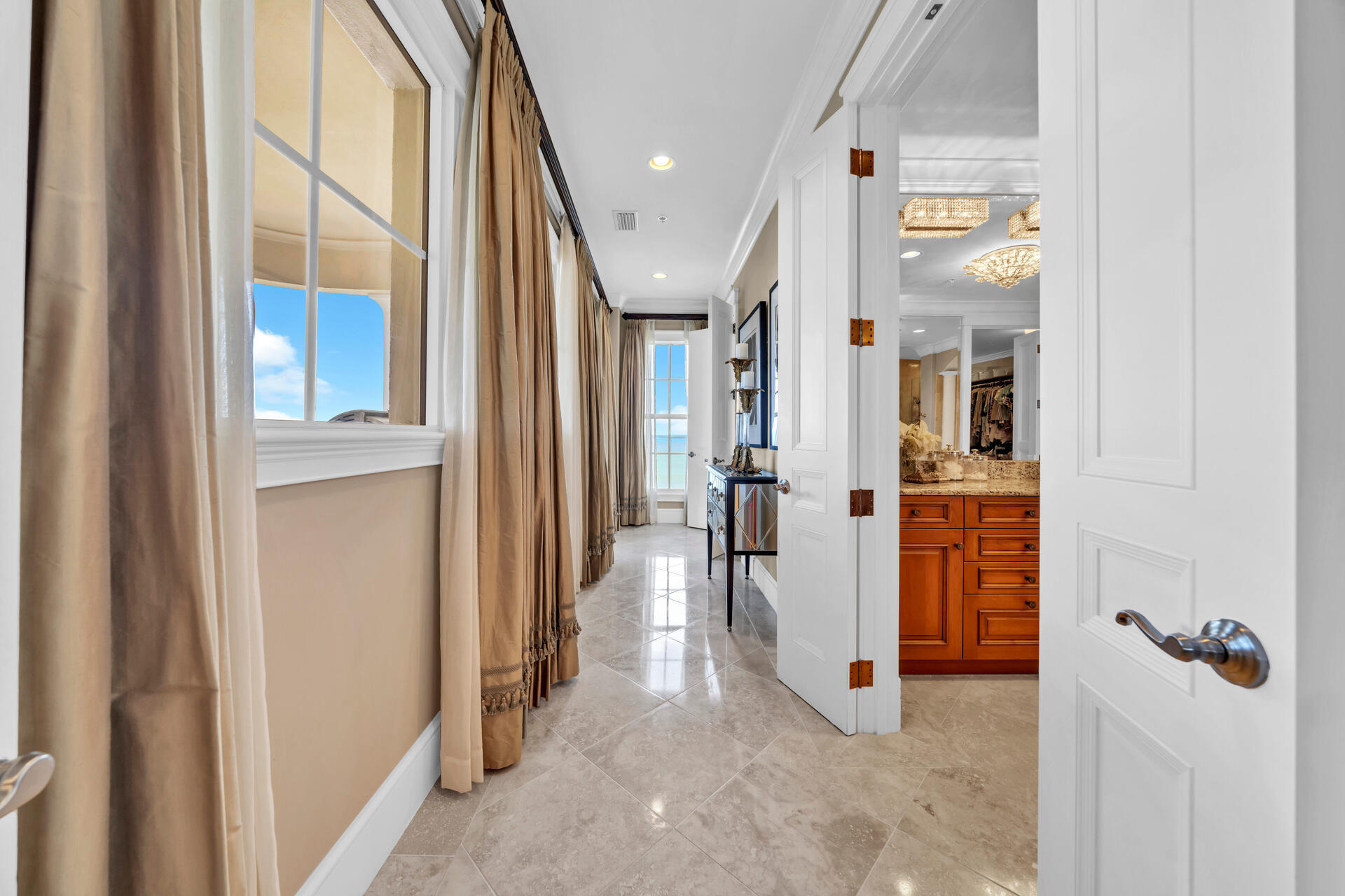 ONE WATER PLACE AT KELLY PLANTATION - Residential