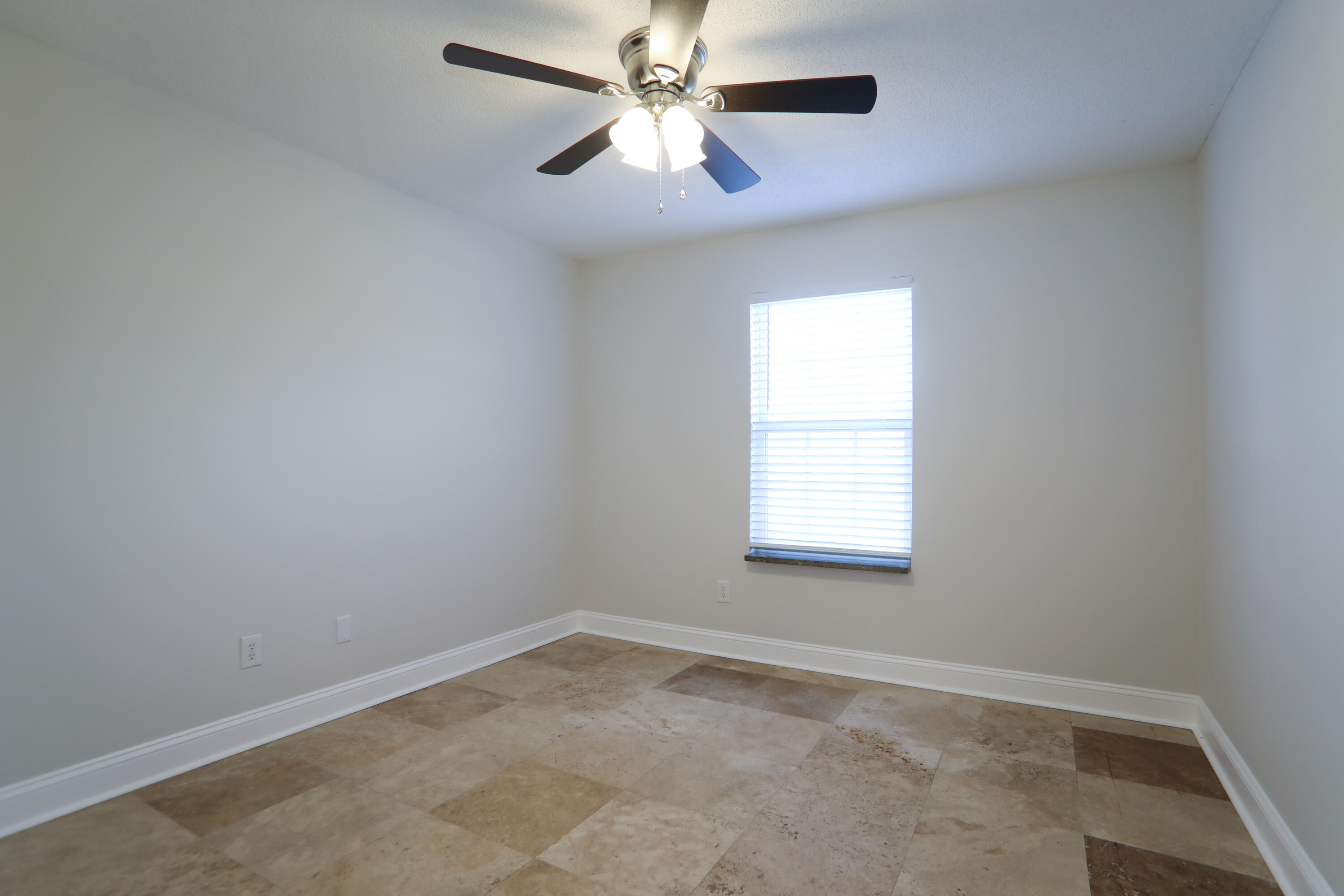 THE PINES - Residential