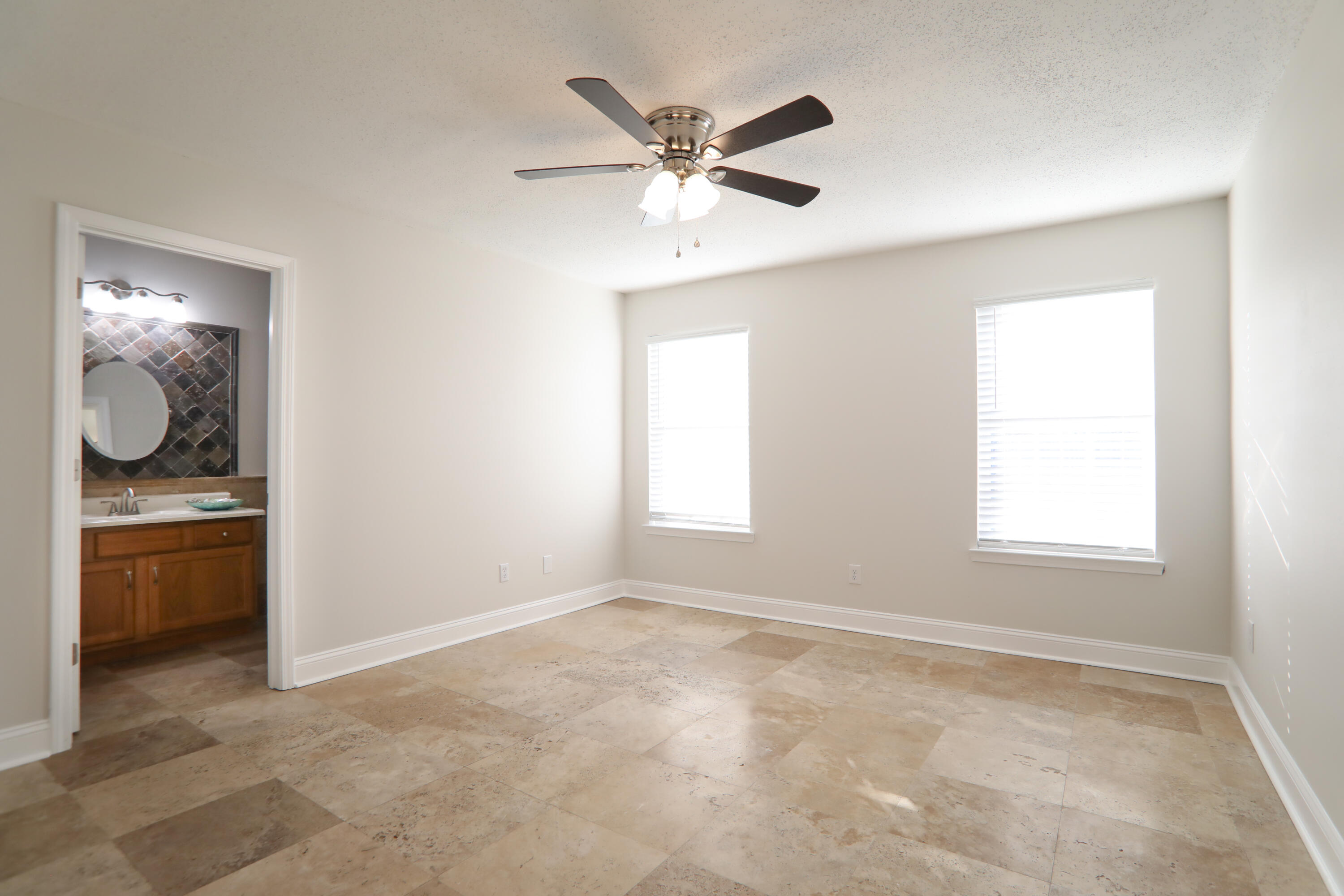 THE PINES - Residential