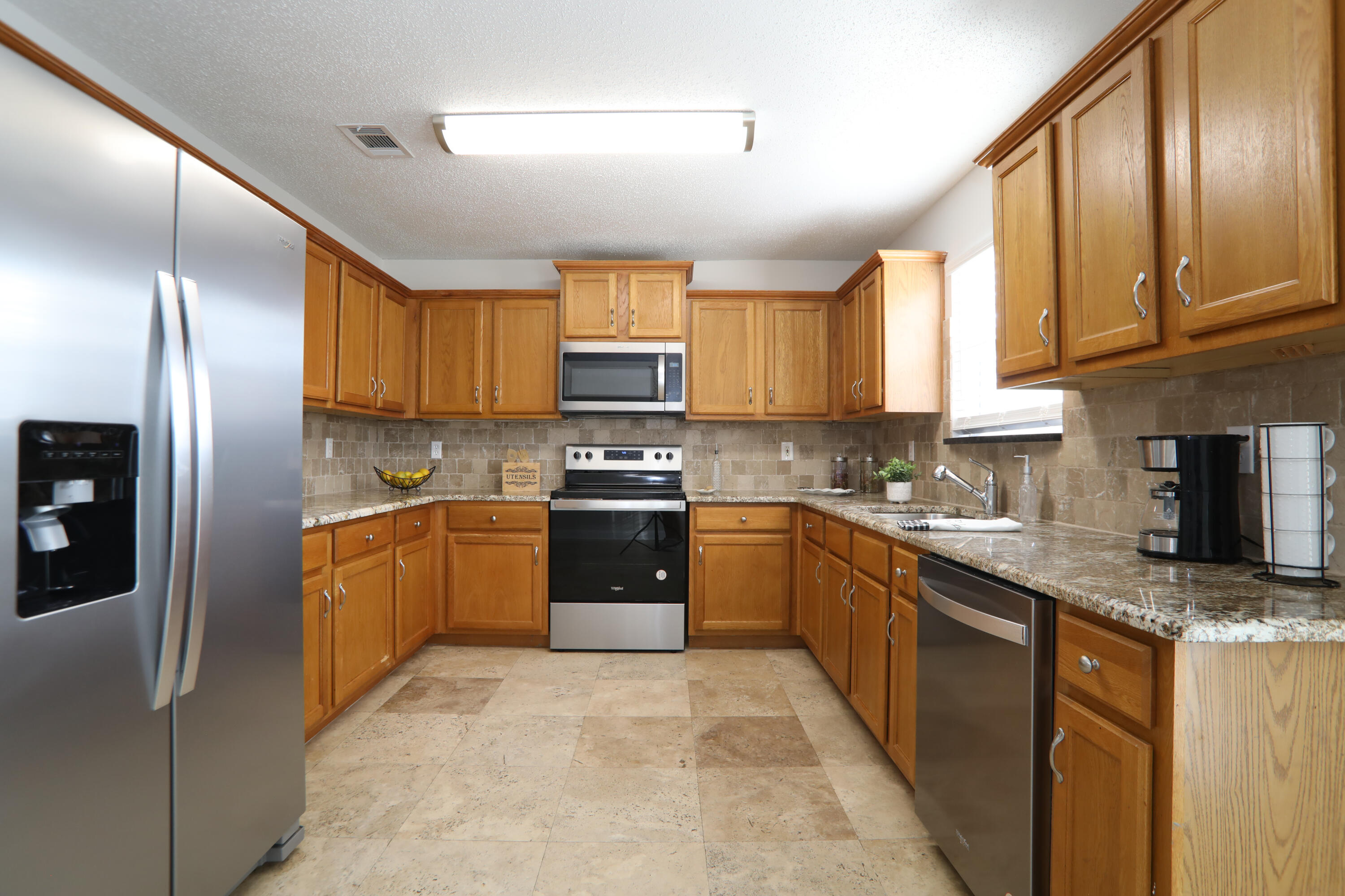 BACK ON MARKET, NO FAULT SELLER. Grab it Quick! New 2022 Roof & Hot water Heater! 2017 AC. Crestview Community of The Pines. 3 BD/2BA with custom Travertine stone work throughout home. The kitchen features Travertine stone flooring and granite countertops. New Stainless Appliances and New Paint inside. All bathrooms feature custom stone work.