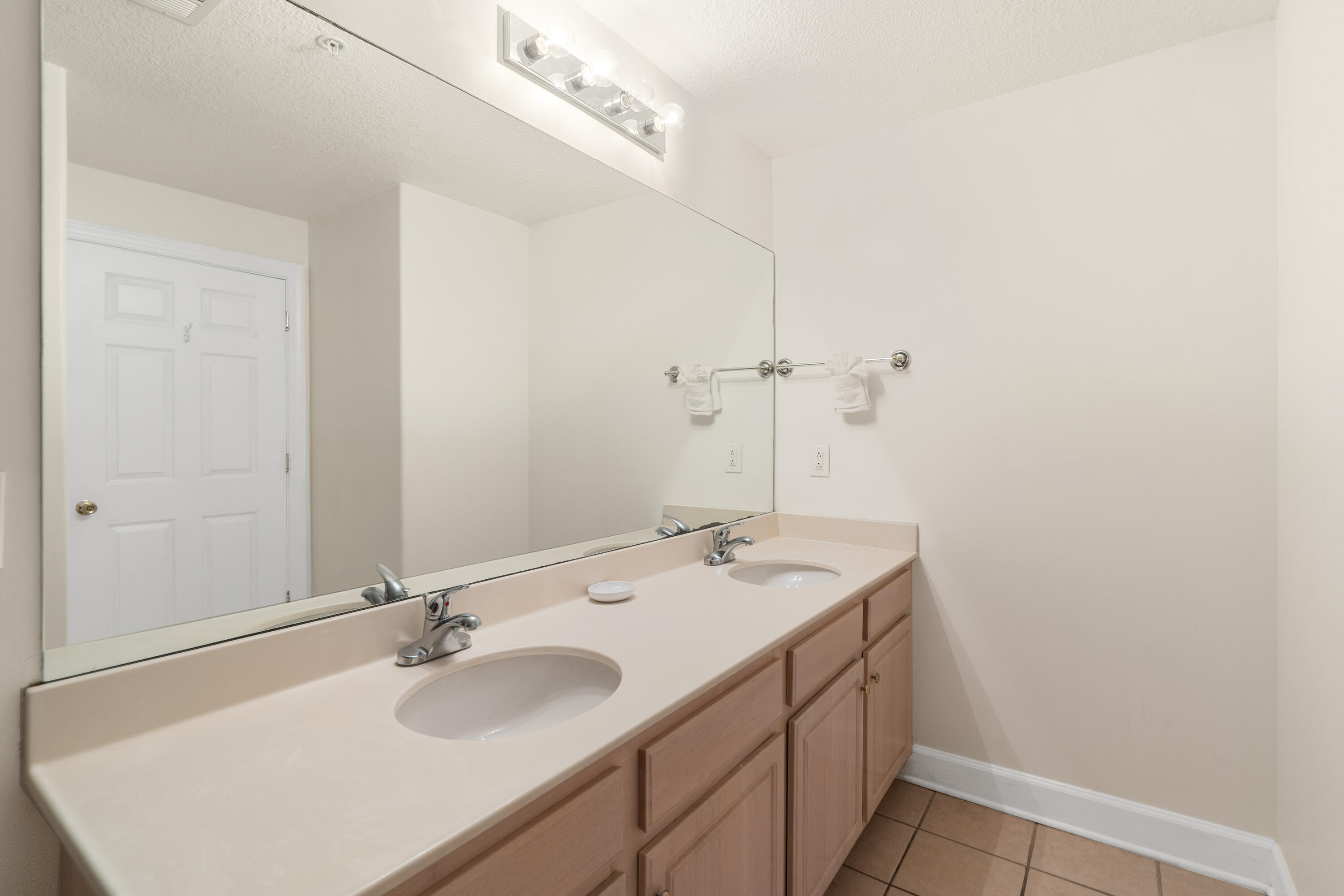 Ocean Ritz - Residential