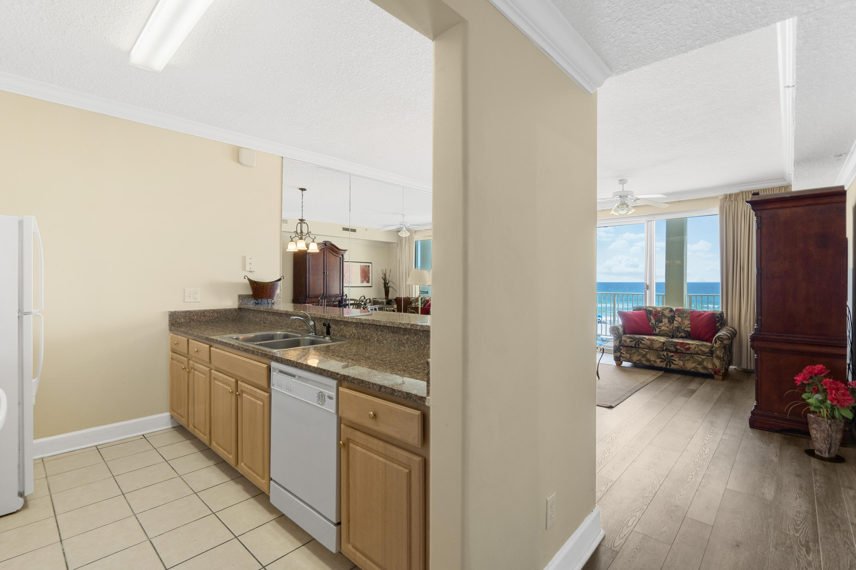 Ocean Ritz - Residential