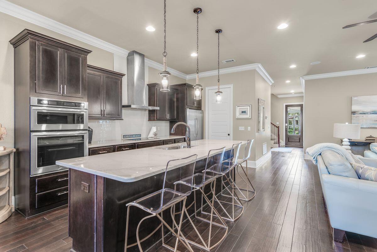 VILLA LAGO - Residential