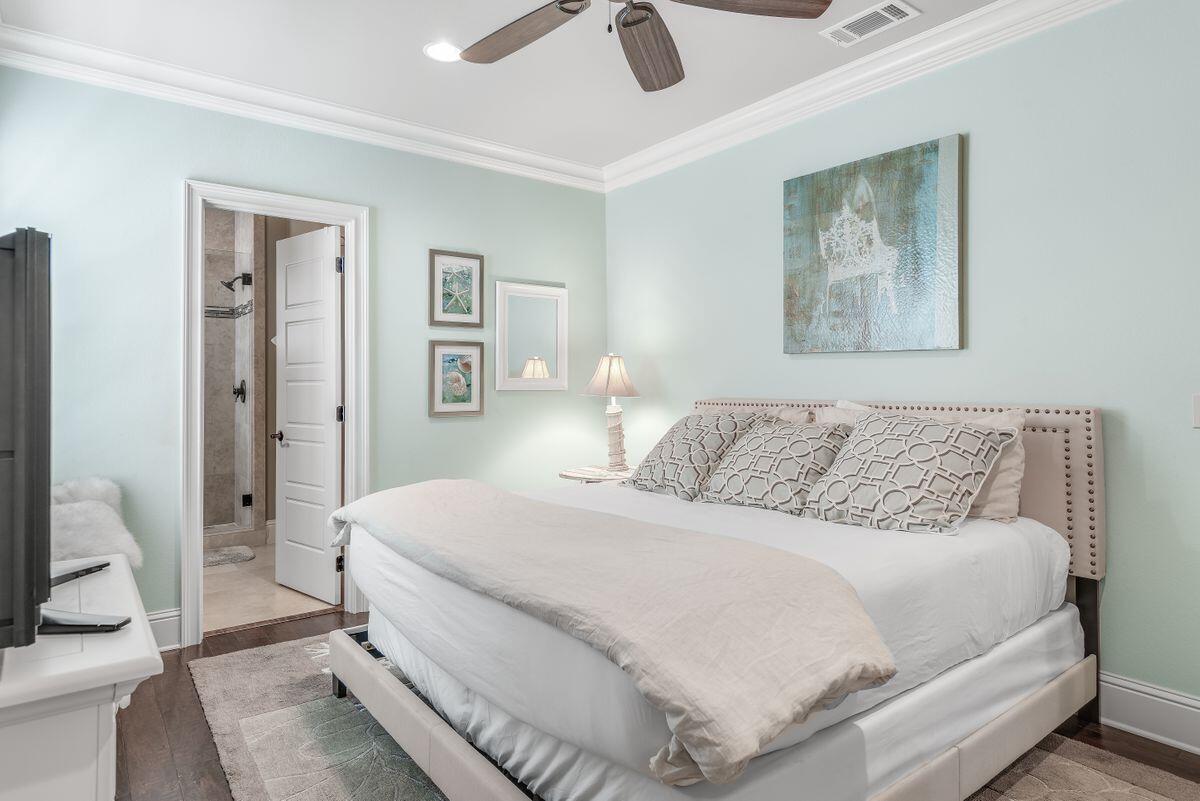 VILLA LAGO - Residential