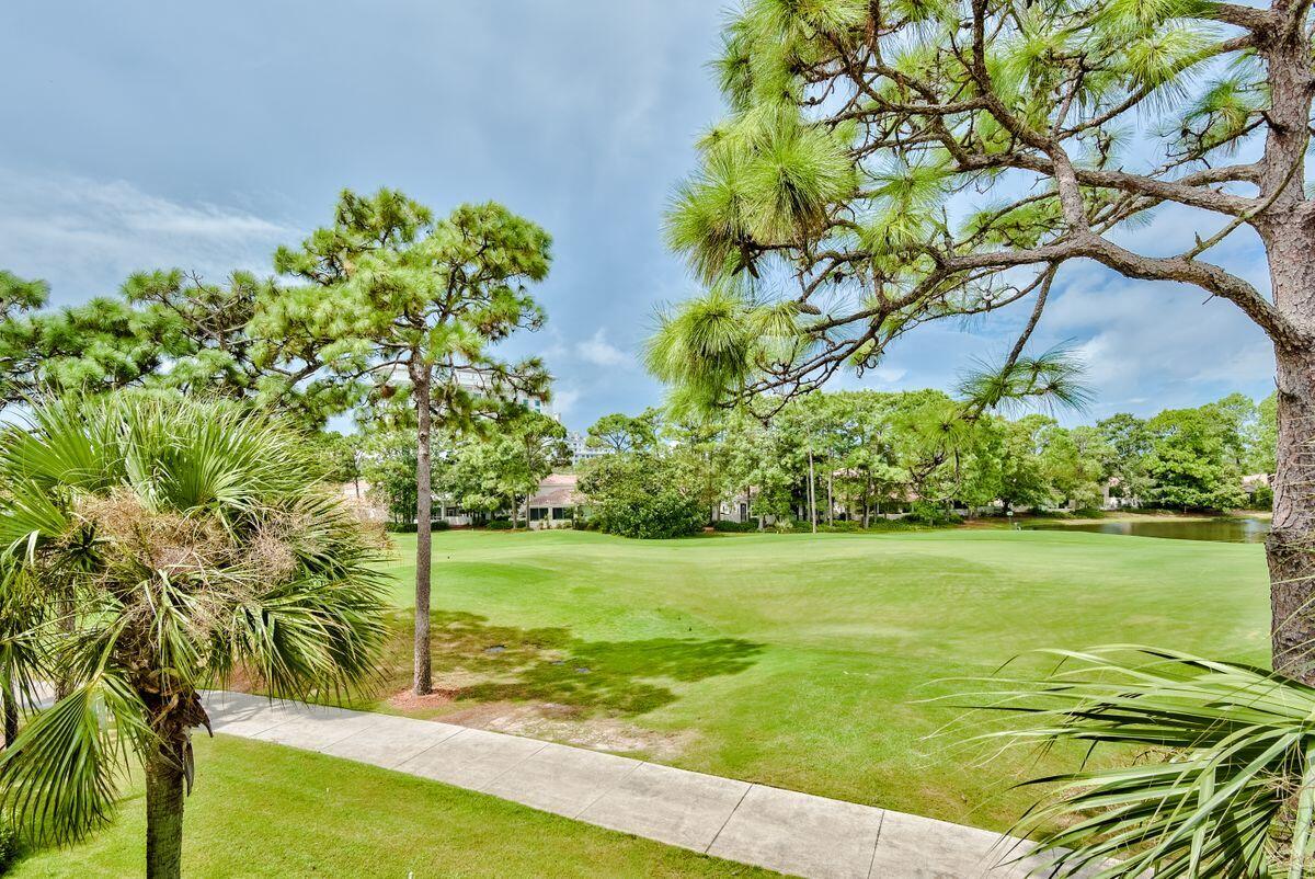 VILLA LAGO - Residential