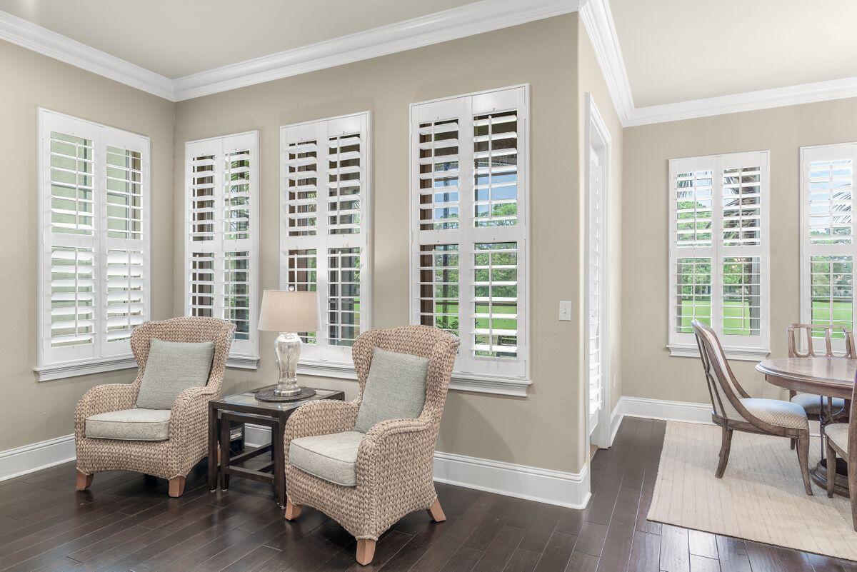 VILLA LAGO - Residential