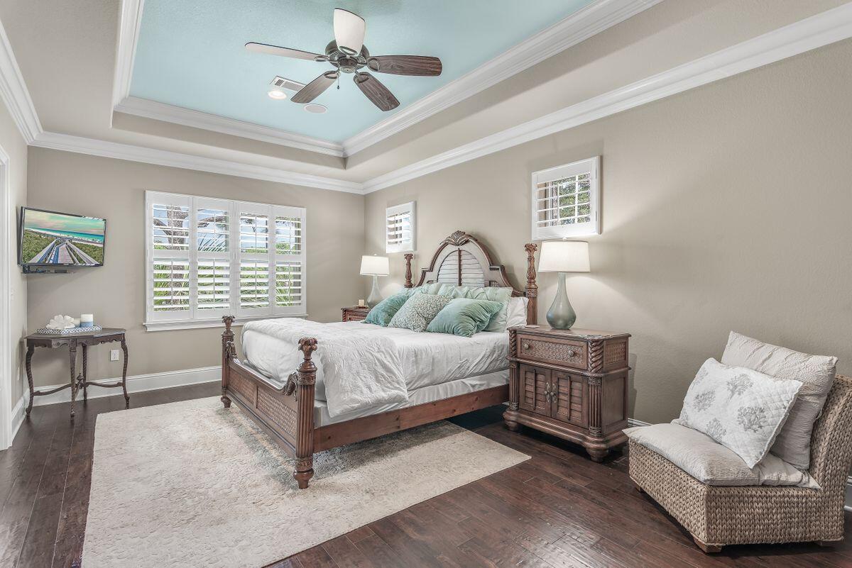 VILLA LAGO - Residential