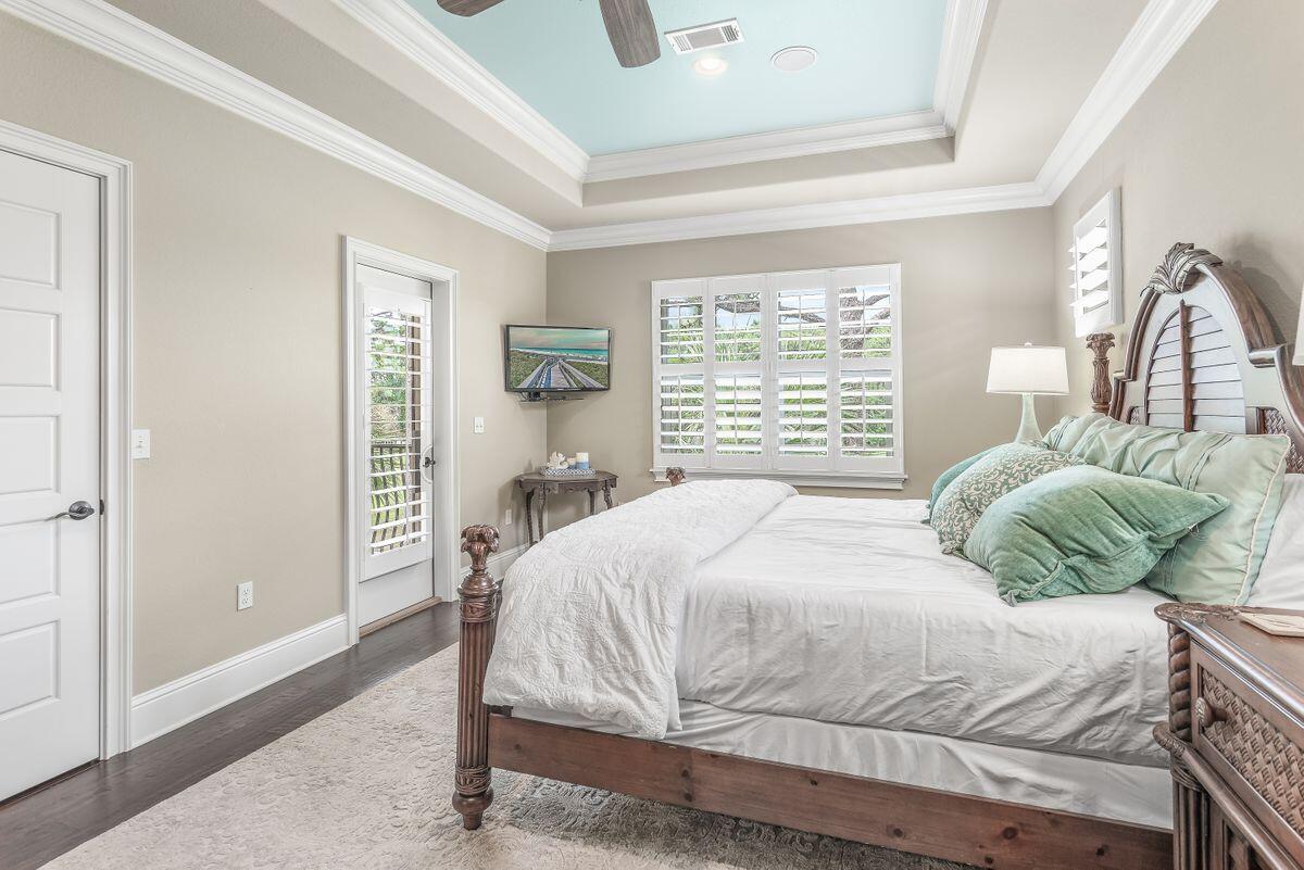 VILLA LAGO - Residential