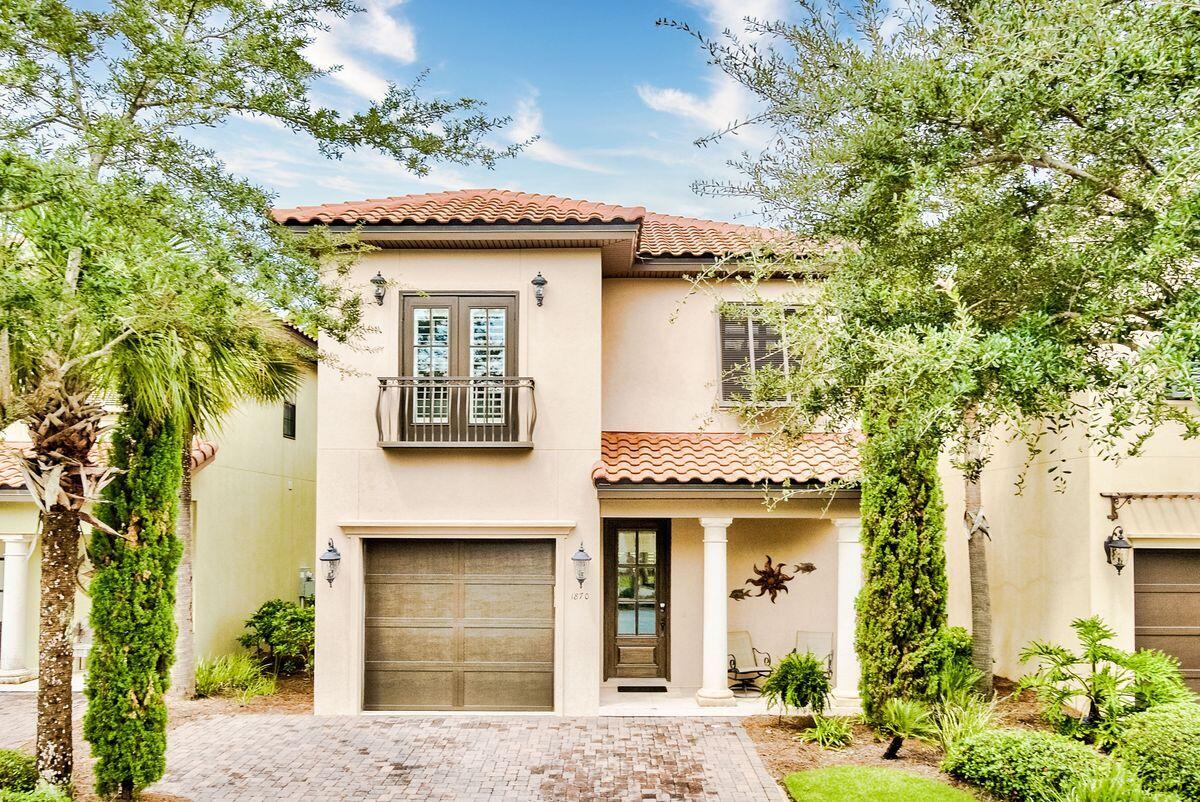 VILLA LAGO - Residential