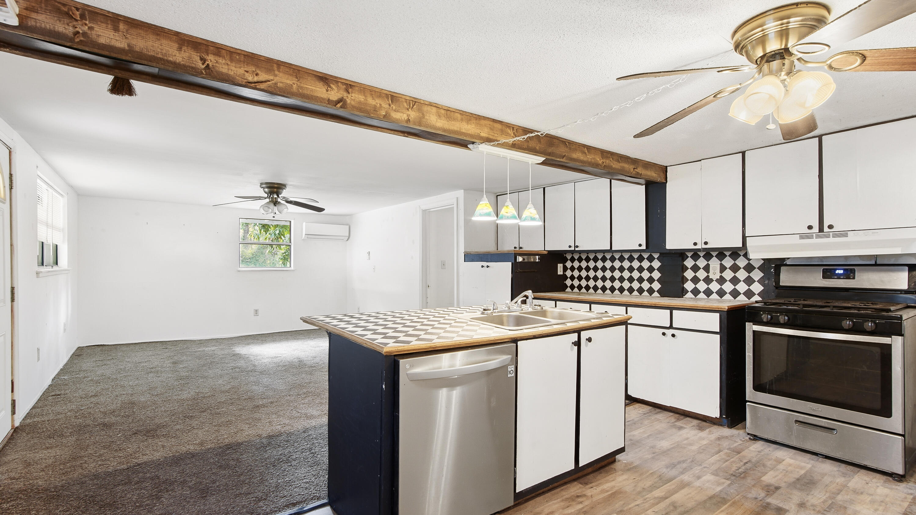 FLORALA RESIDENTIAL - Residential