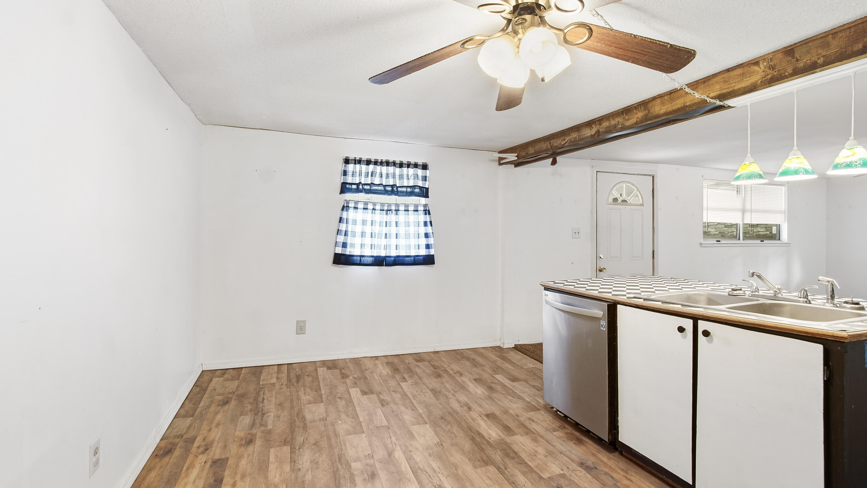 FLORALA RESIDENTIAL - Residential