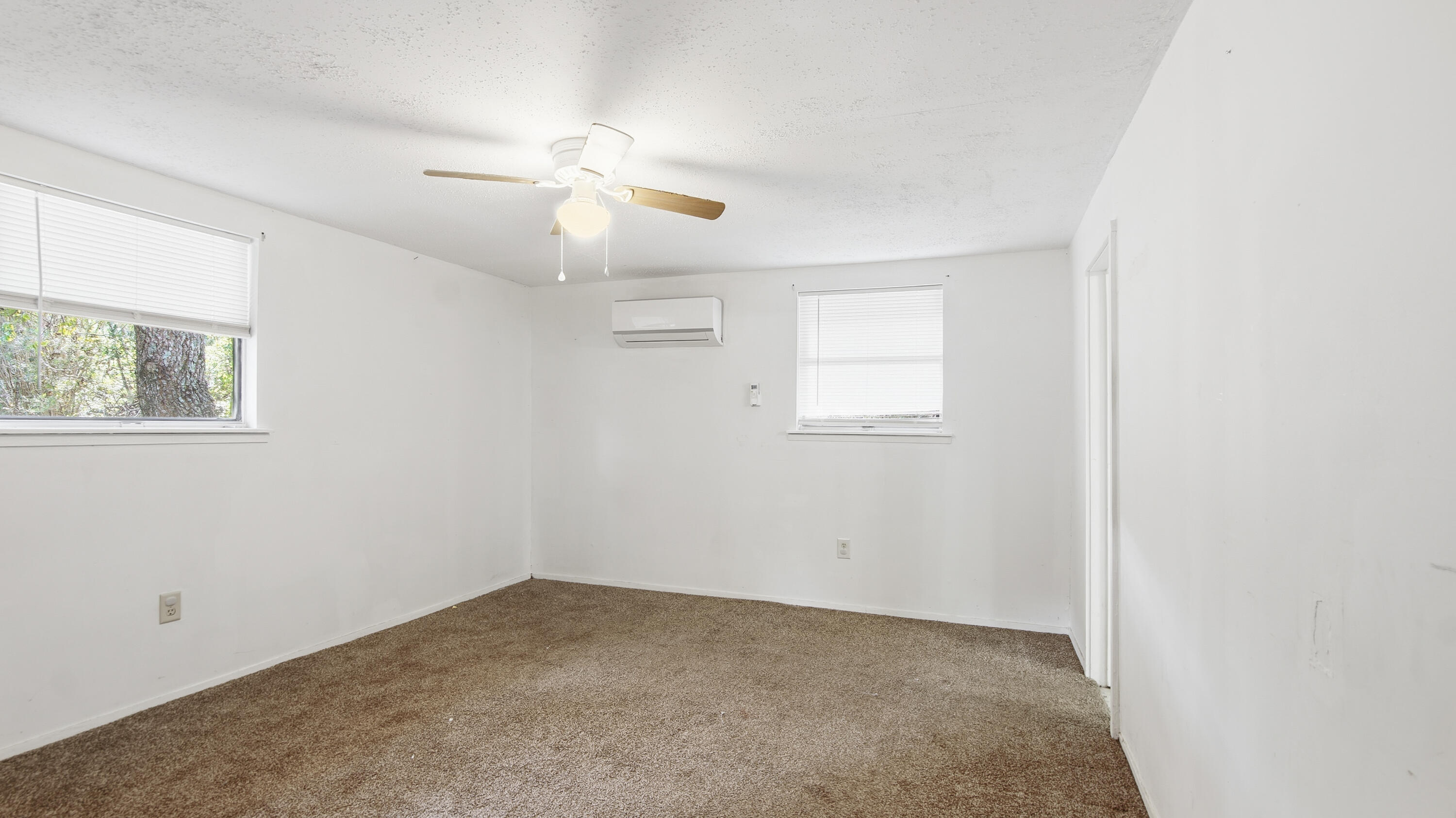 FLORALA RESIDENTIAL - Residential