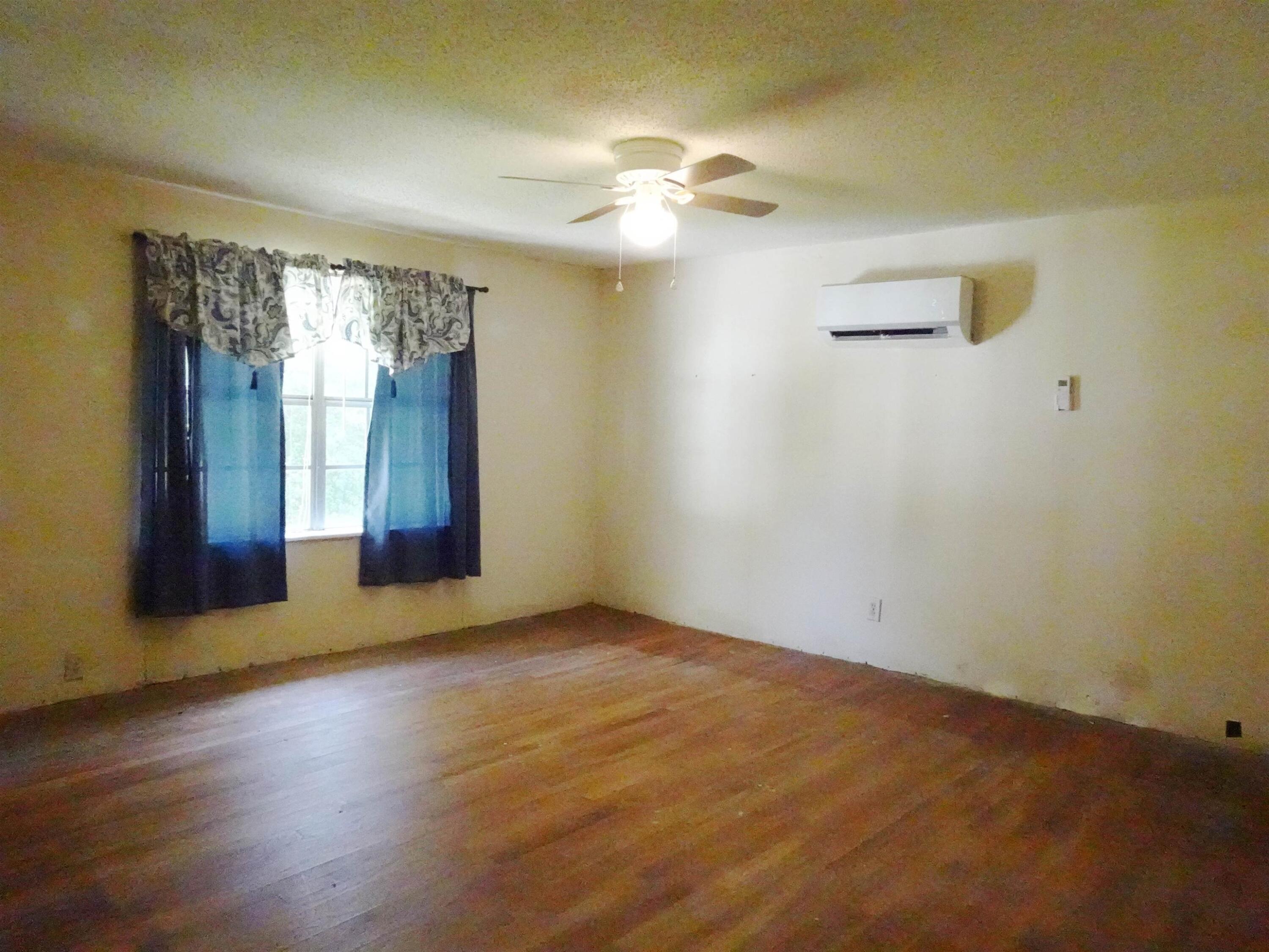 FLORALA RESIDENTIAL - Residential