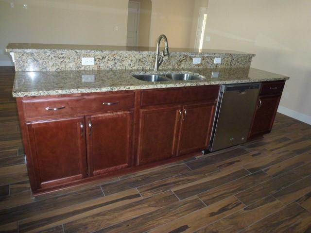 SEASHORE VILLAGE - Residential